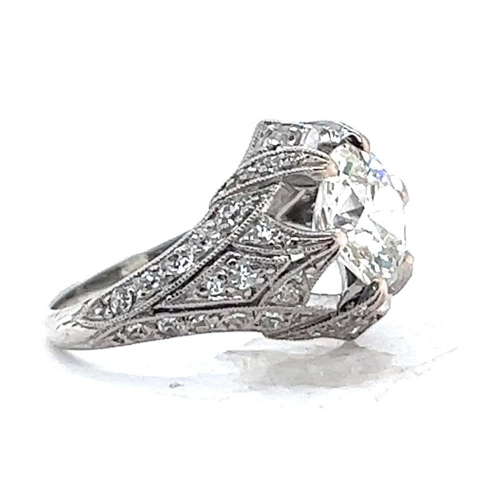 Art Deco GIA 2.41 Carats Diamond Platinum Engagement Ring In Excellent Condition In Beverly Hills, CA