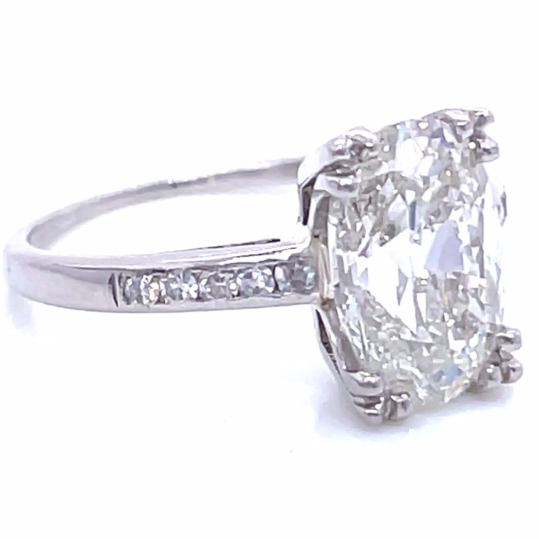 Art Deco GIA 2.54 Carat Oval Cut Diamond Platinum Engagement Ring In Excellent Condition In Beverly Hills, CA