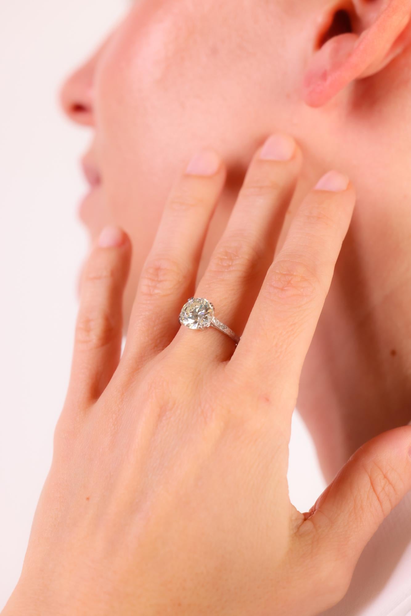 Art Deco GIA 2.66 carat transitional cut diamond platinum engagement ring In Excellent Condition In Beverly Hills, CA