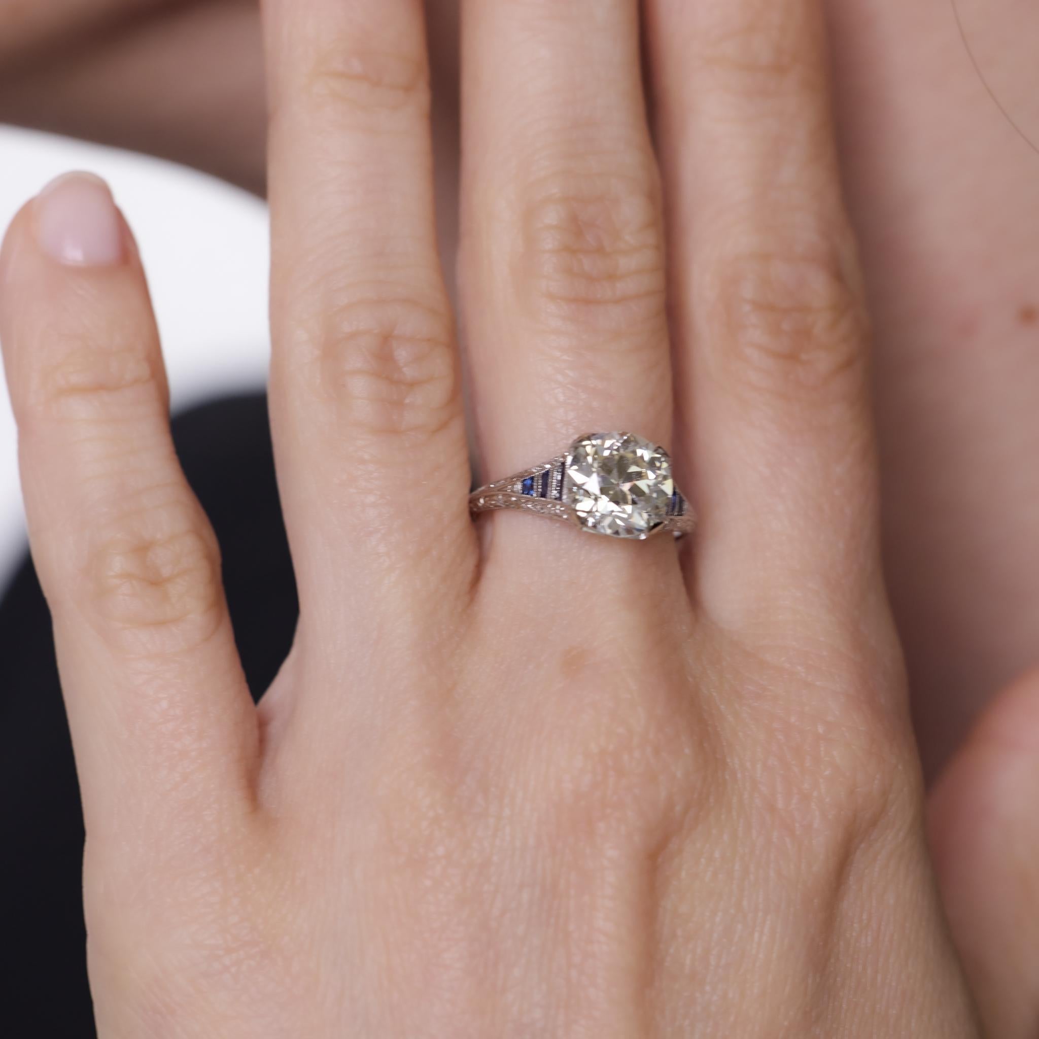 Taille vieille Europe Bague de fiançailles Art Déco GIA 2,67 carats vieux diamant européen saphir platine en vente