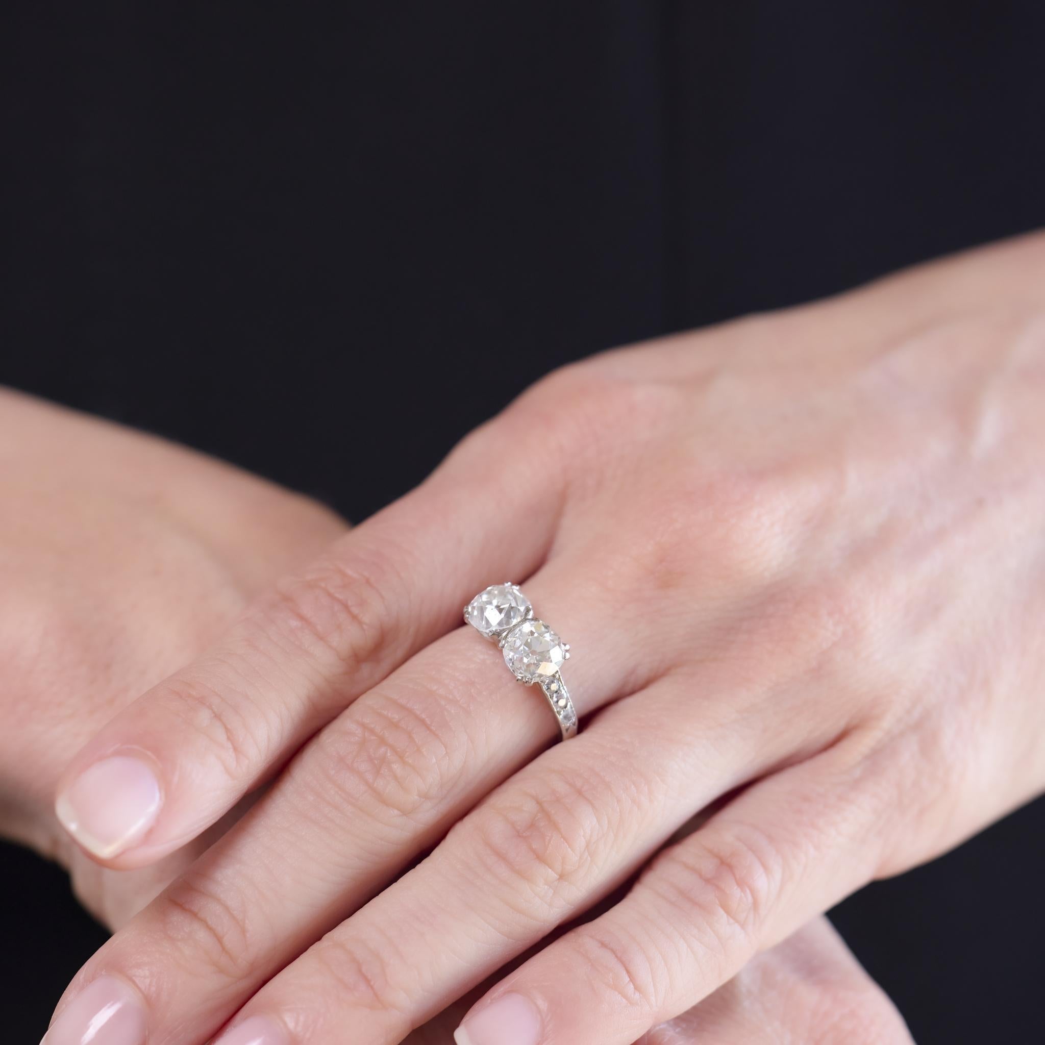 Bague de fiançailles Art déco en platine avec diamant taille ancienne de 2.95 carat, certifié GIA Bon état - En vente à Beverly Hills, CA
