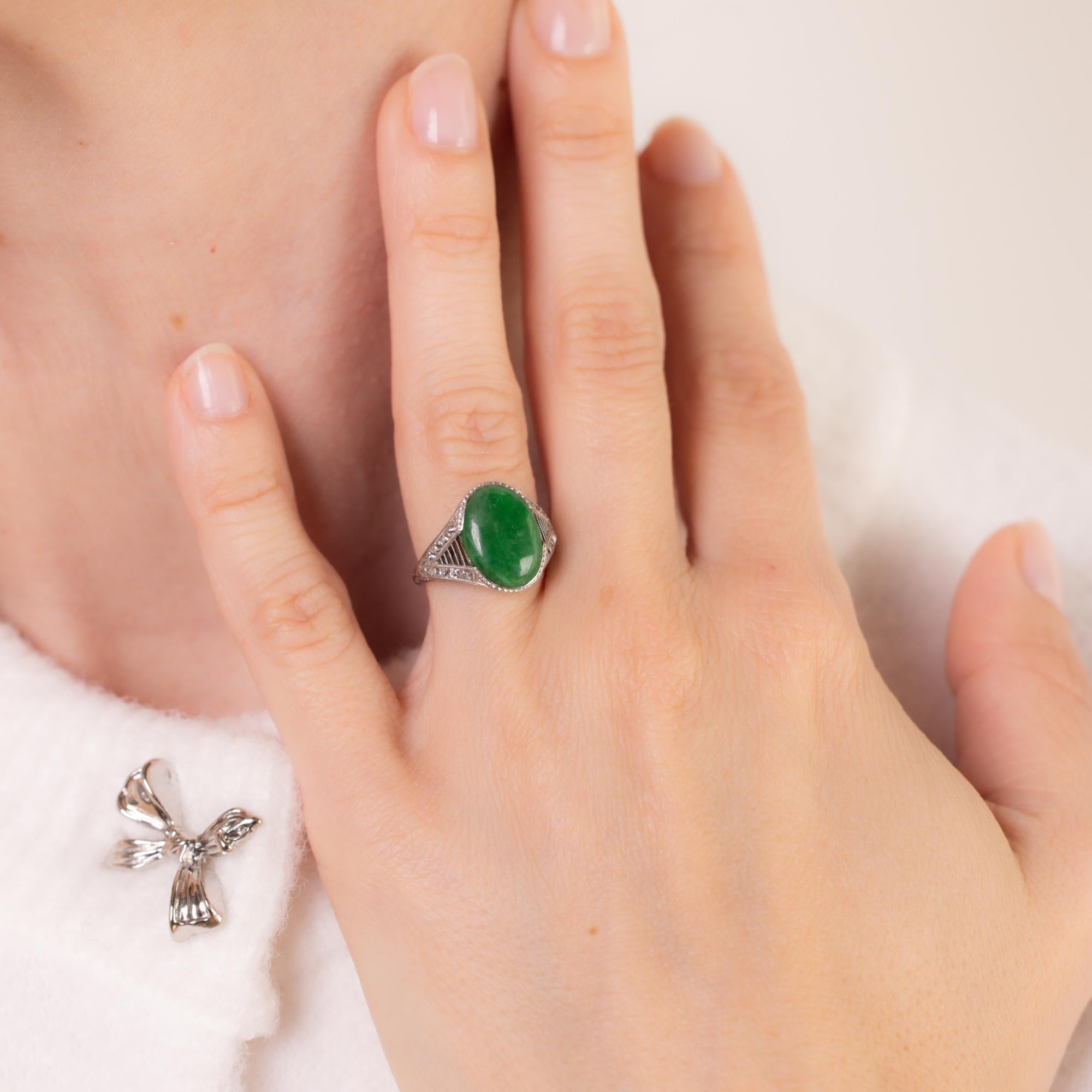 Art Deco GIA 3 carat jade French cut diamond platinum ring In Excellent Condition In Beverly Hills, CA