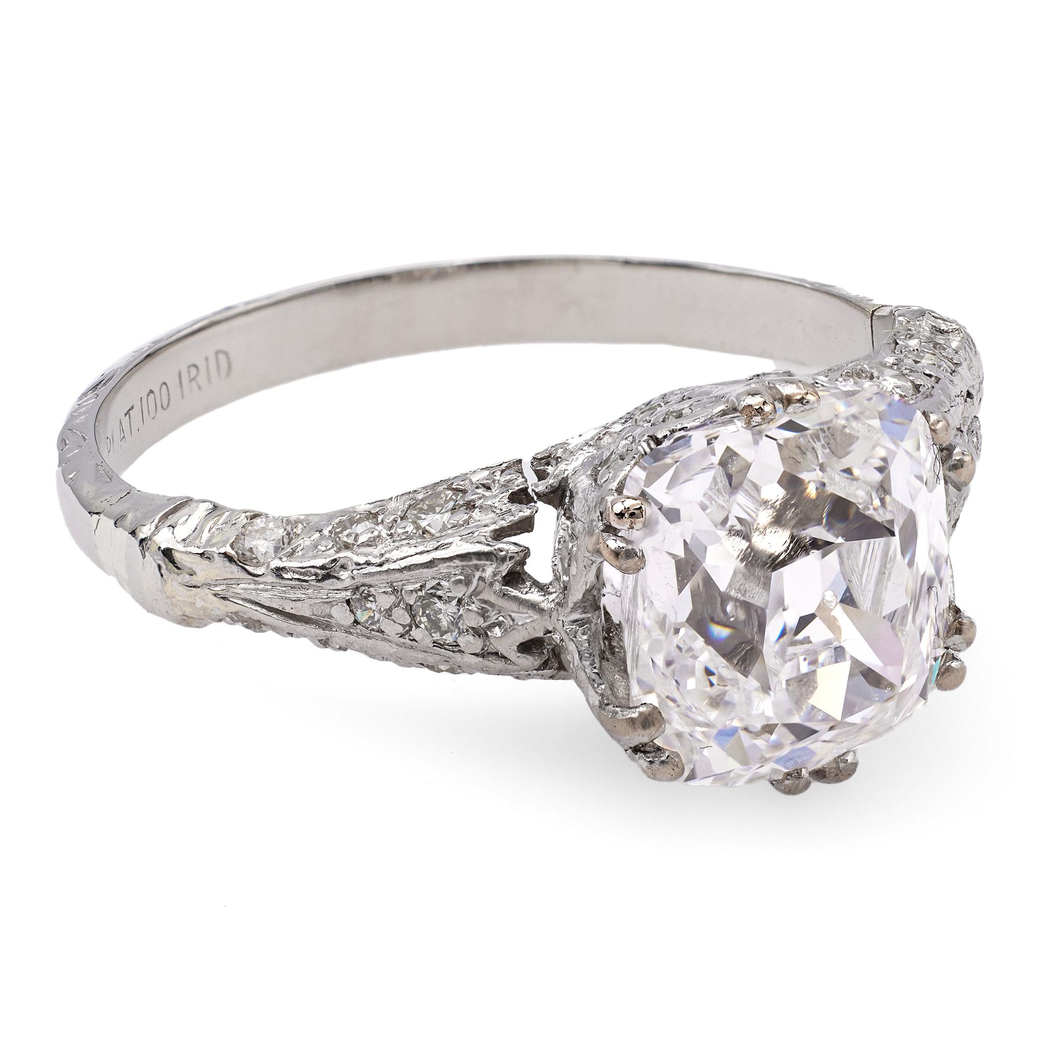Art Deco GIA 3.01 Carats Old Mine Cut Diamond Platinum Engagement Ring For Sale 1