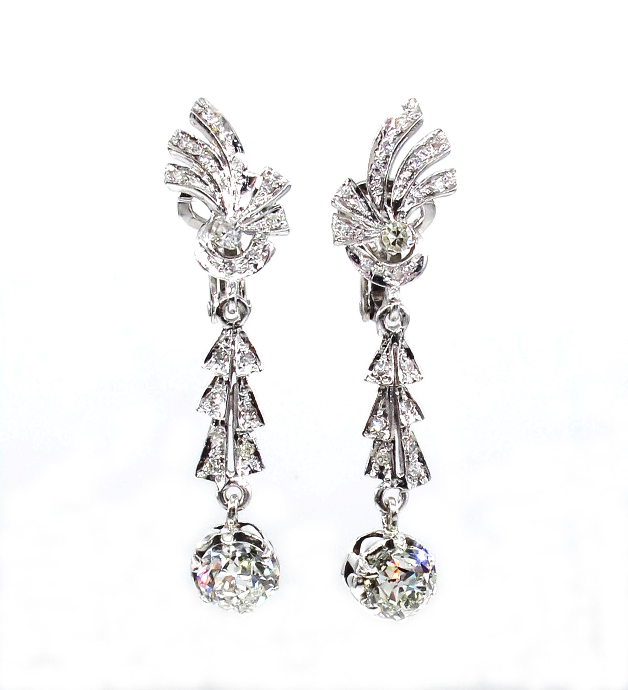 Art Deco GIA 3.25 Carat Old European Cut Diamond Drop Hanging 18 Karat Earrings 12