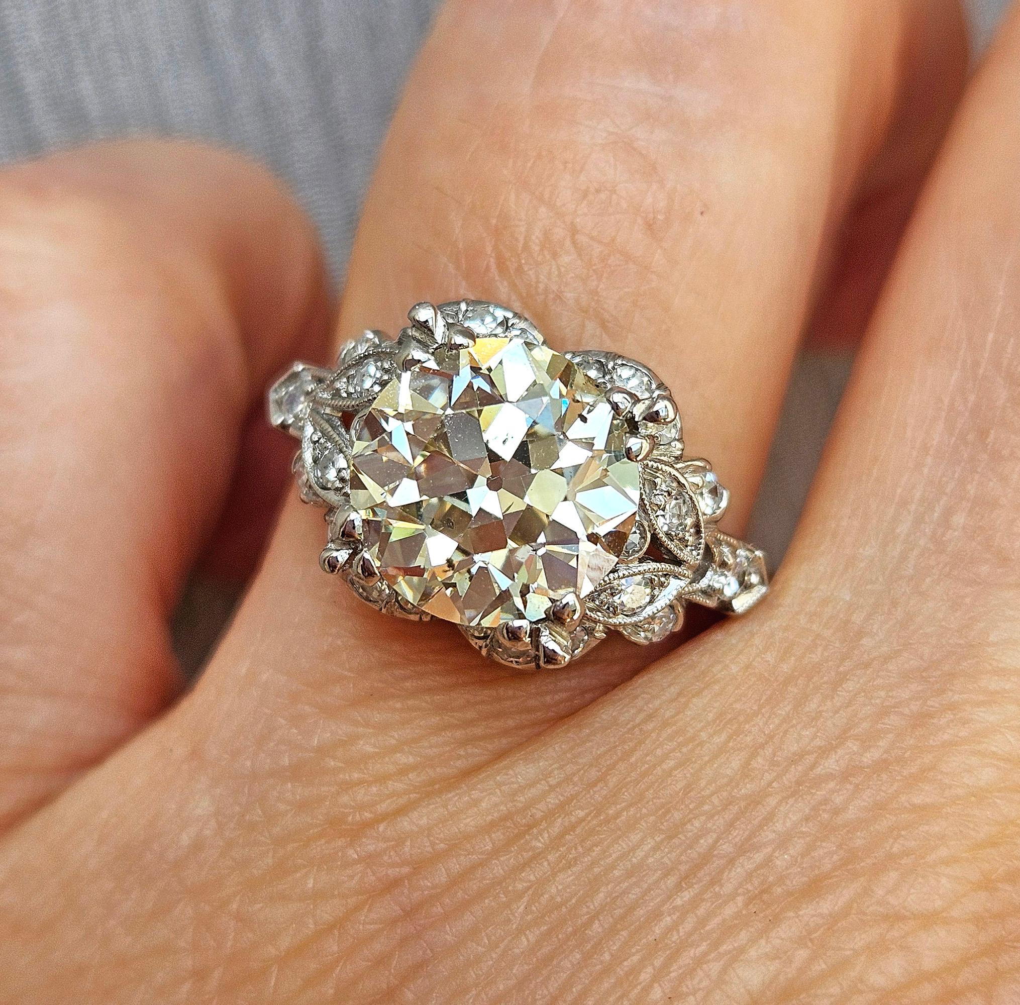 Art déco GIA 3.34ctw Vieux  Bague de fiançailles en platine avec diamant , Circa 1930 en vente 10
