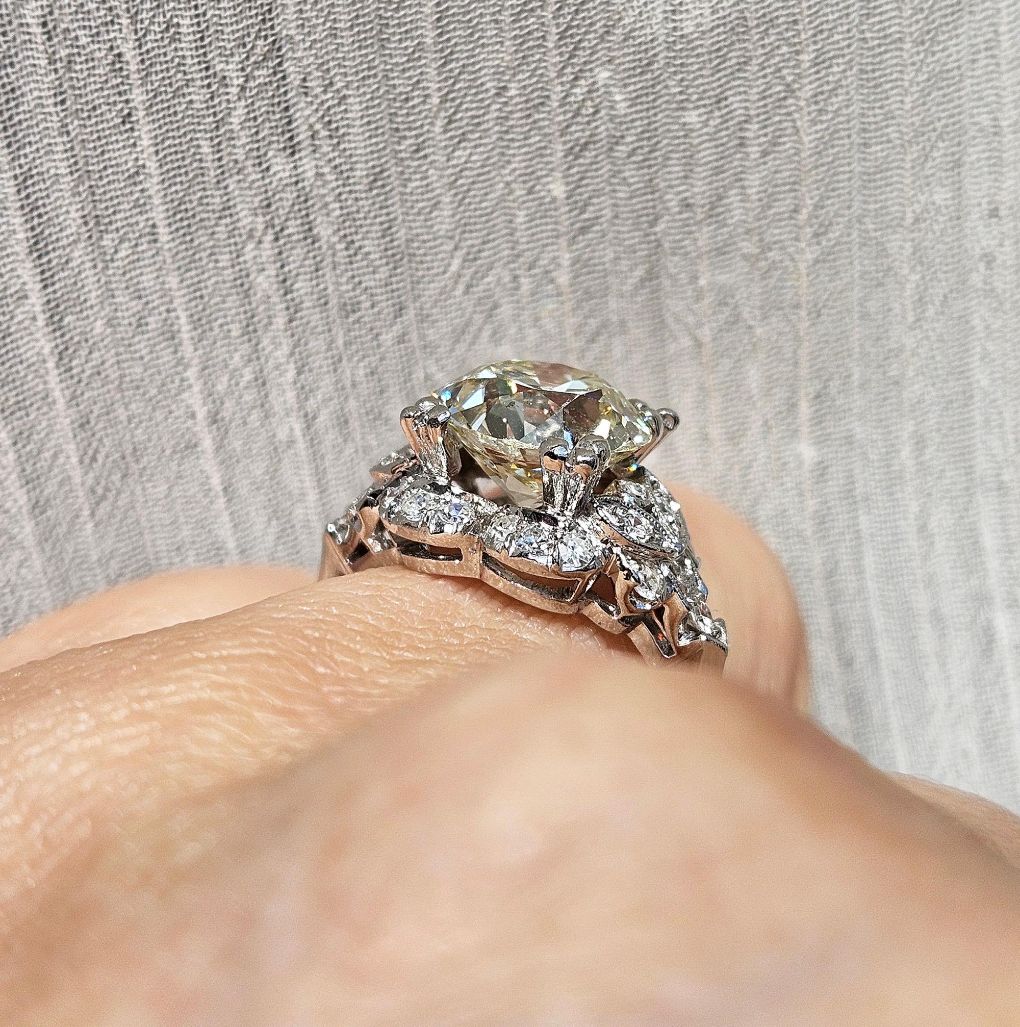 Art déco GIA 3.34ctw Vieux  Bague de fiançailles en platine avec diamant , Circa 1930 en vente 11