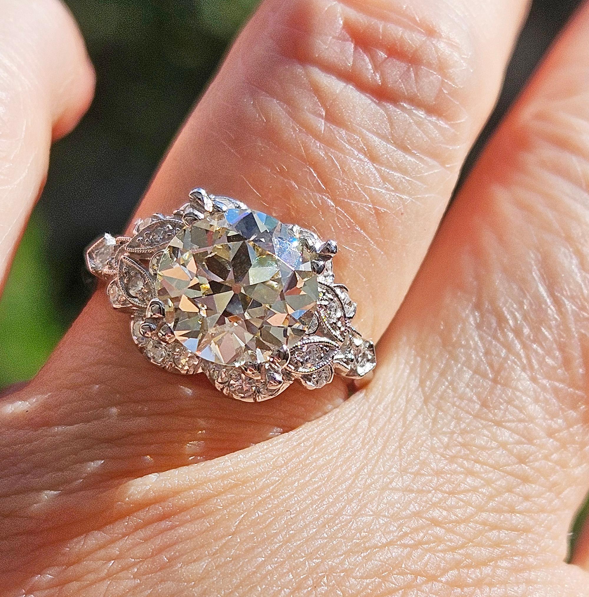Art déco GIA 3.34ctw Vieux  Bague de fiançailles en platine avec diamant , Circa 1930 en vente 12