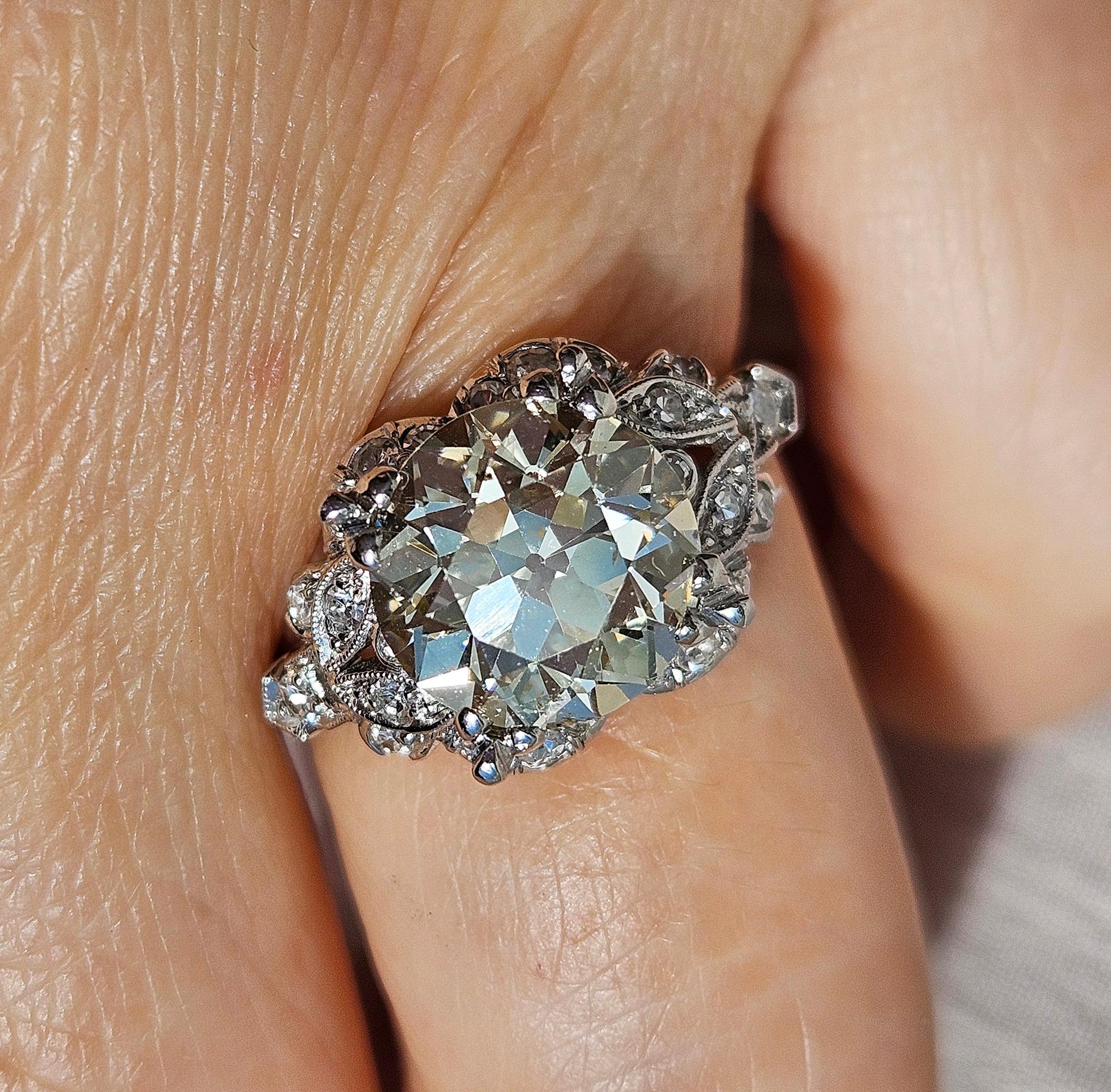 Art déco GIA 3.34ctw Vieux  Bague de fiançailles en platine avec diamant , Circa 1930 en vente 13
