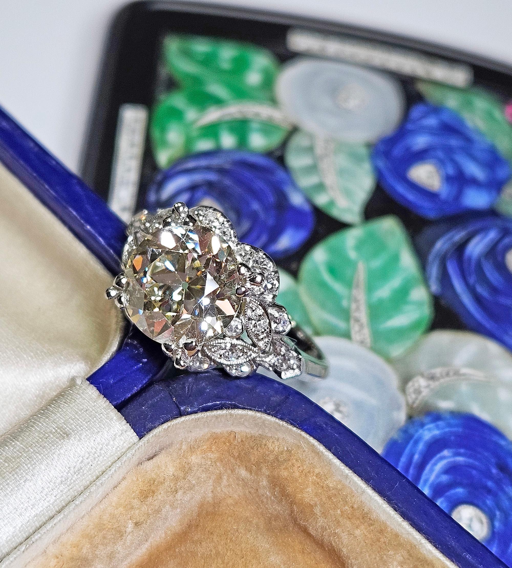 Art déco GIA 3.34ctw Vieux  Bague de fiançailles en platine avec diamant , Circa 1930 en vente 1