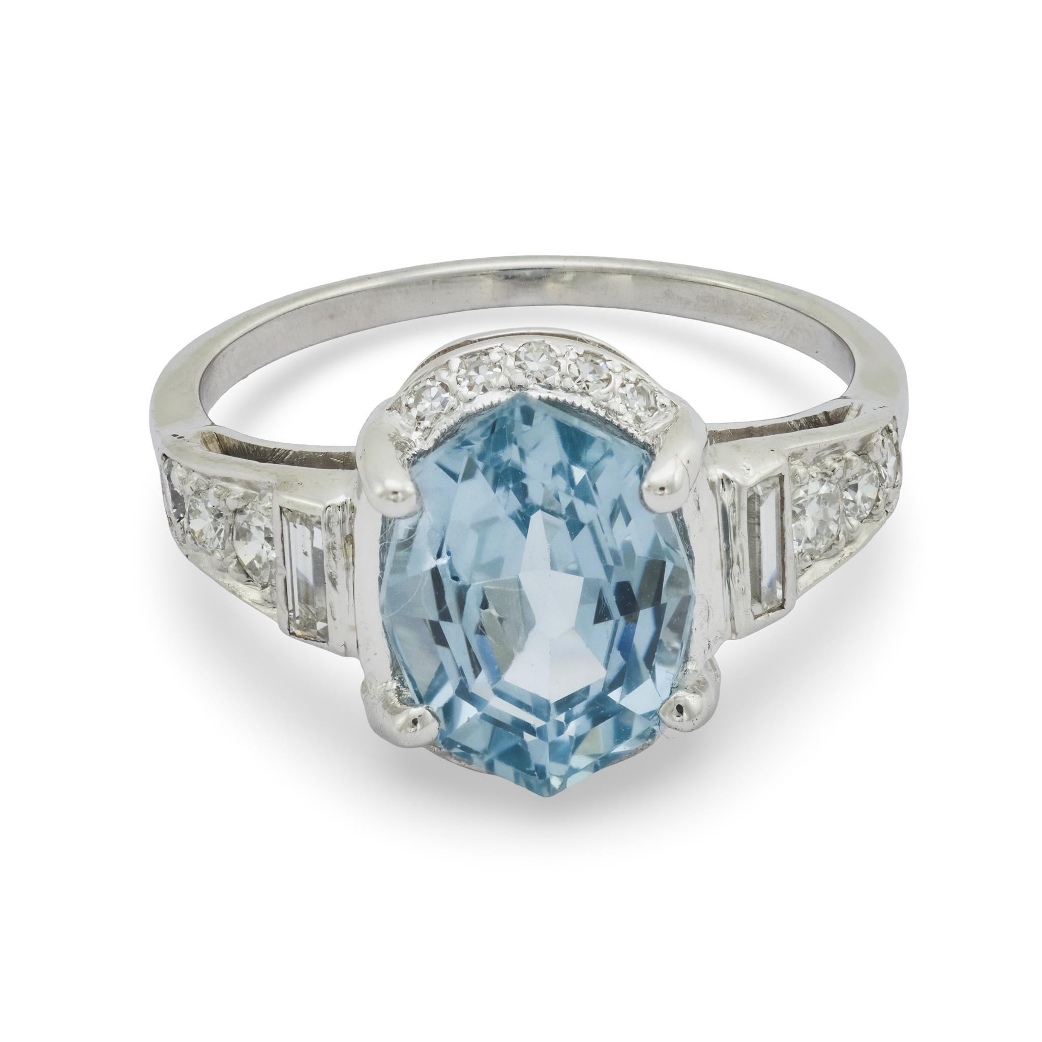 Taille baguette Bague Art déco GIA 3,69 carats saphir diamant 14k or blanc en vente