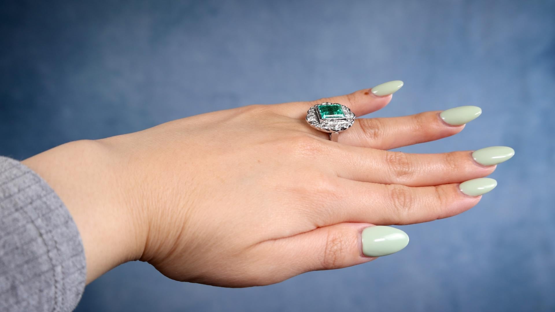 Single Cut Art Deco GIA 4.00 Carat Colombian Emerald Diamond Platinum Cluster Ring For Sale