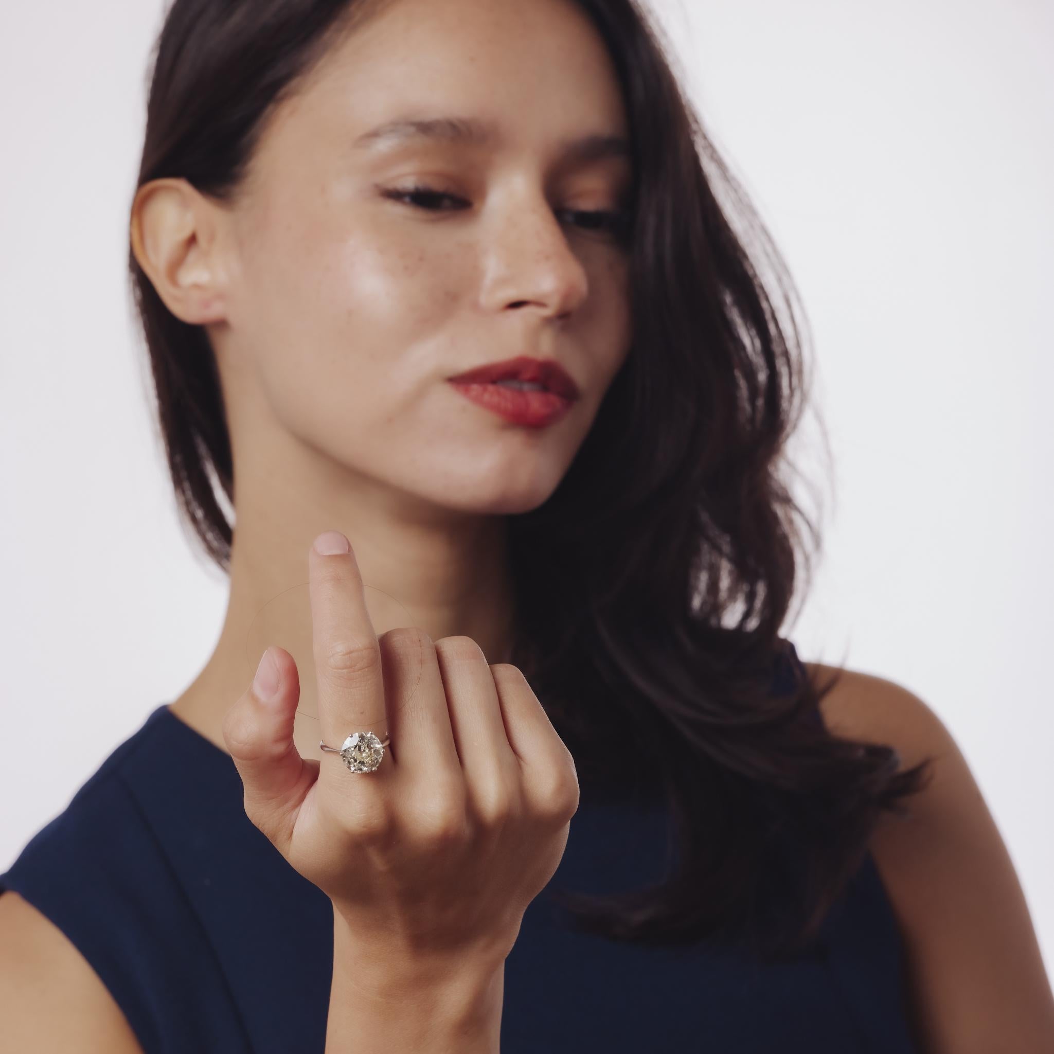 Bague de fiançailles Art déco en platine avec diamant taille européenne ancienne de 4.93 carats certifié GIA Bon état - En vente à Beverly Hills, CA