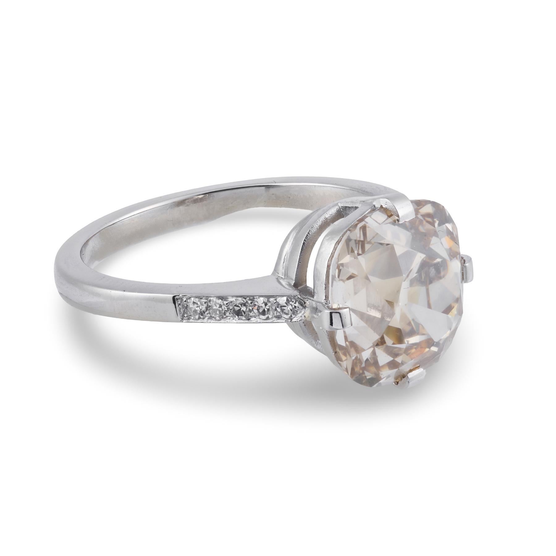 Art Déco GIA 5,00 quilates de diamante talla antigua en platino en Bueno estado para la venta en Beverly Hills, CA