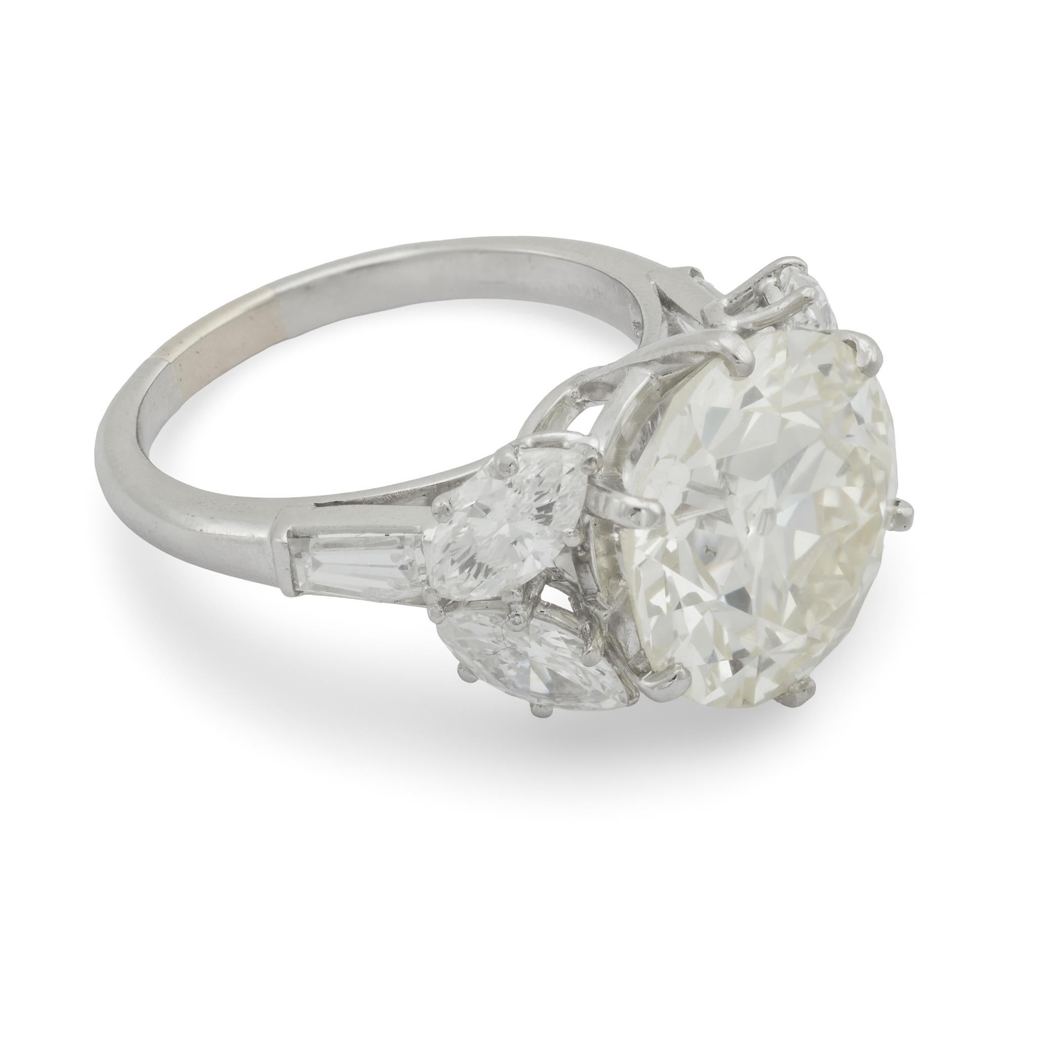 Bague en platine Art déco GIA 8,27 carats de diamant ancien de taille européenne Pour femmes en vente