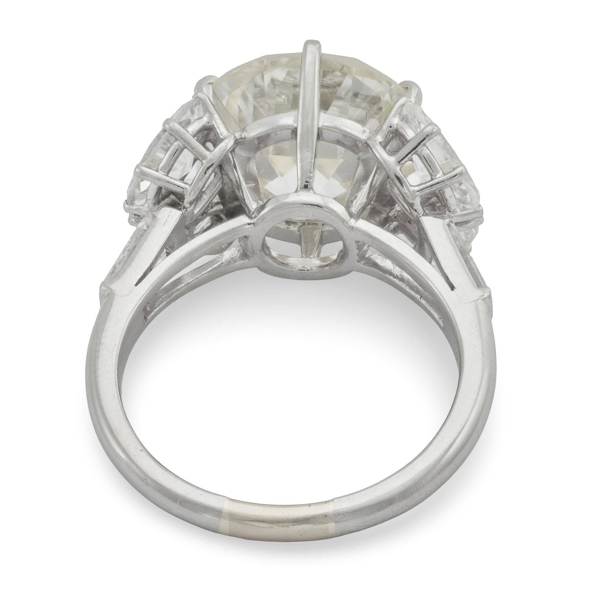 Bague en platine Art déco GIA 8,27 carats de diamant ancien de taille européenne en vente 1