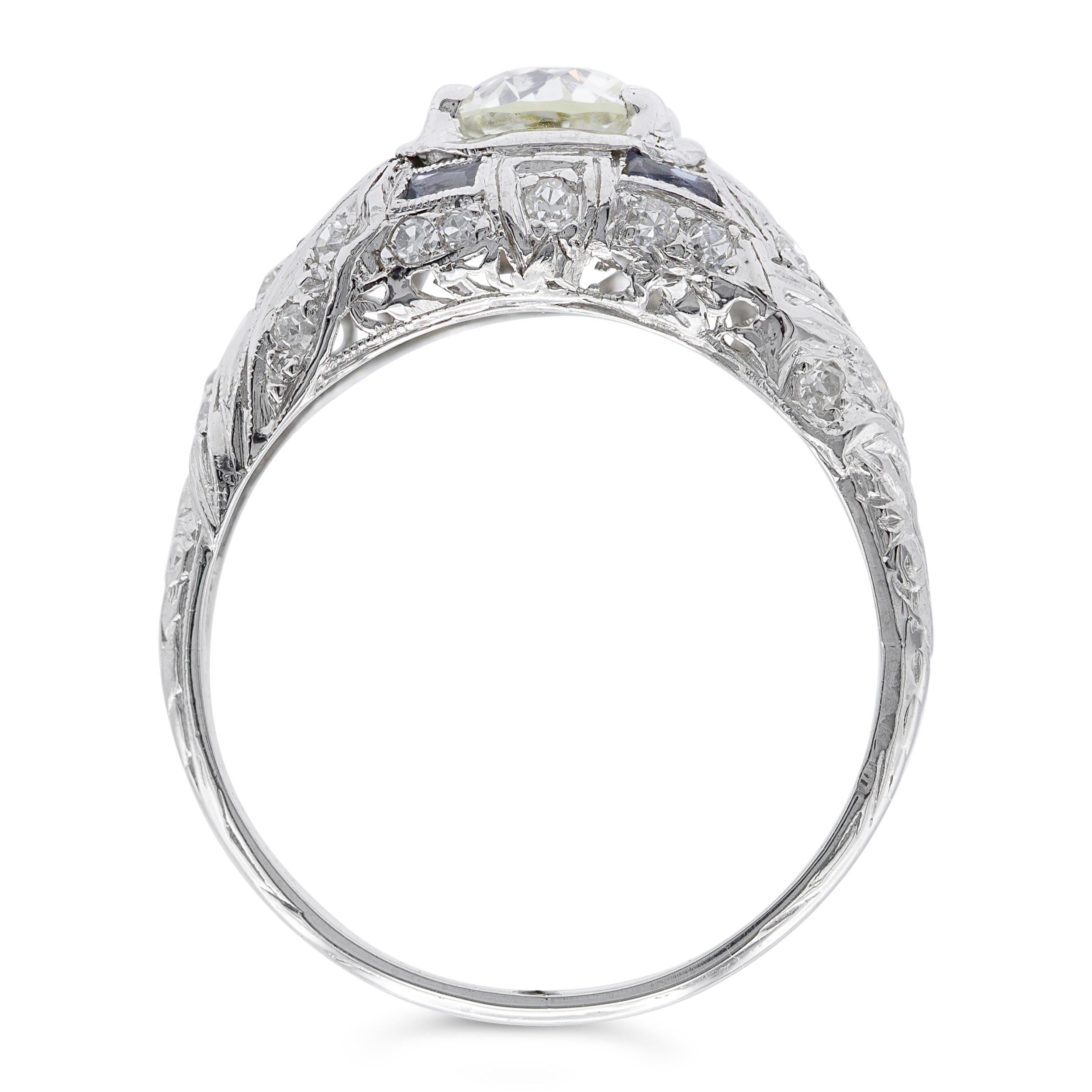 Art Deco GIA Certified 1.02 Ct. Diamond Engagement Ring M SI1 in Platinum In Good Condition For Sale In New York, NY