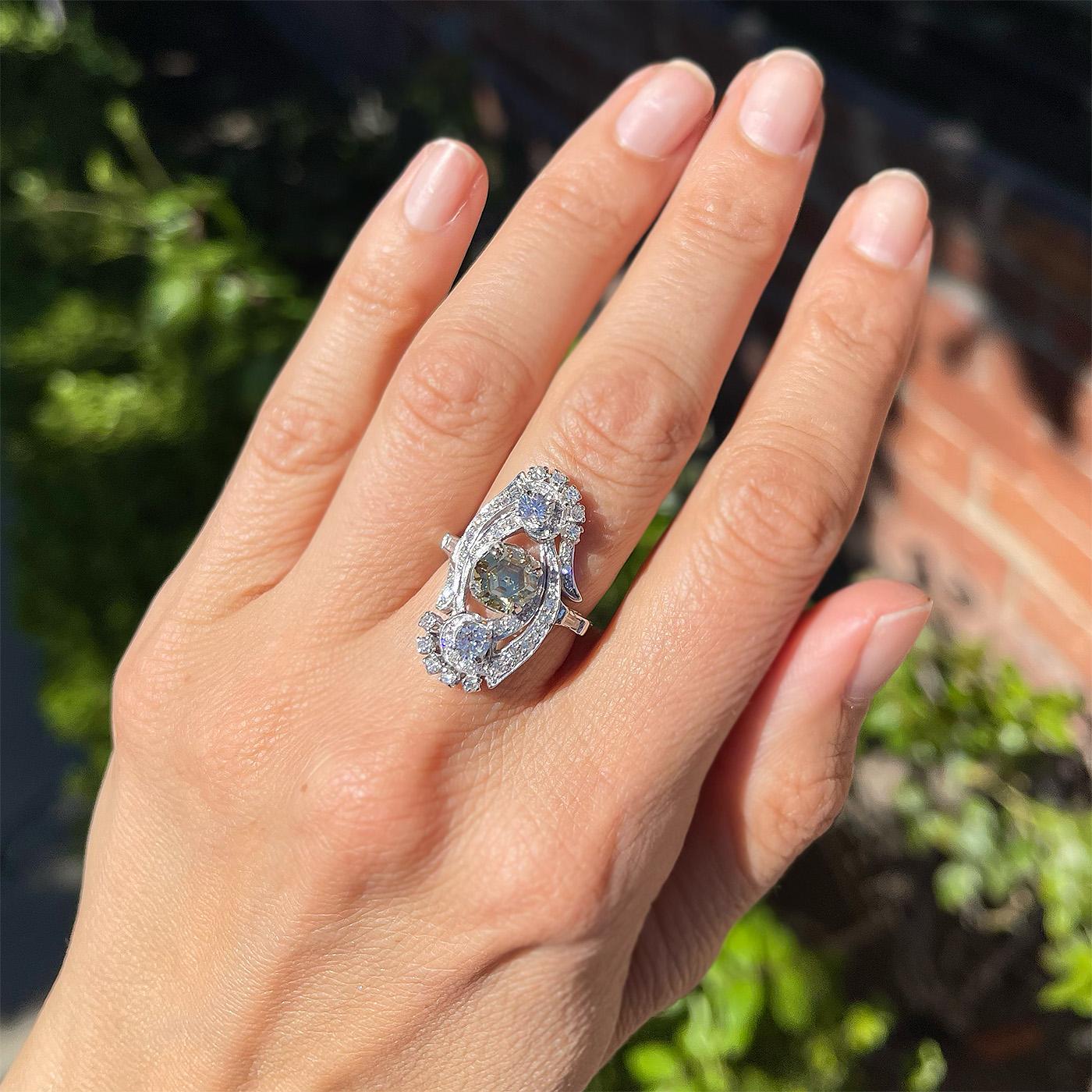Art Deco GIA Certified 1.43 Carat Hexagonal Step Cut Diamond Engagement Ring For Sale 2