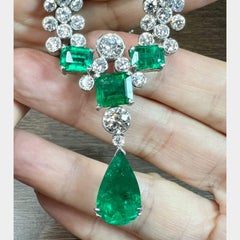 Art Deco GIA Certified 30 Carats Colombian Emerald & Diamond Necklace