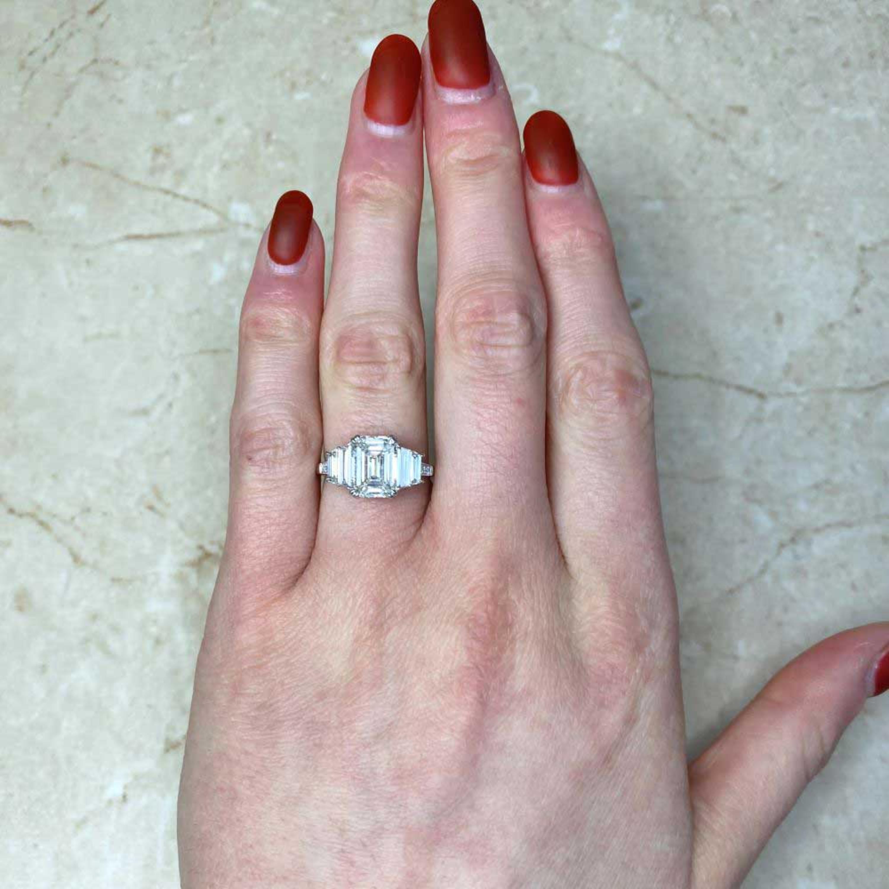3.15 Carat H VS1 Emerald Cut Diamond Platinum Engagement Ring GIA Certified For Sale 1