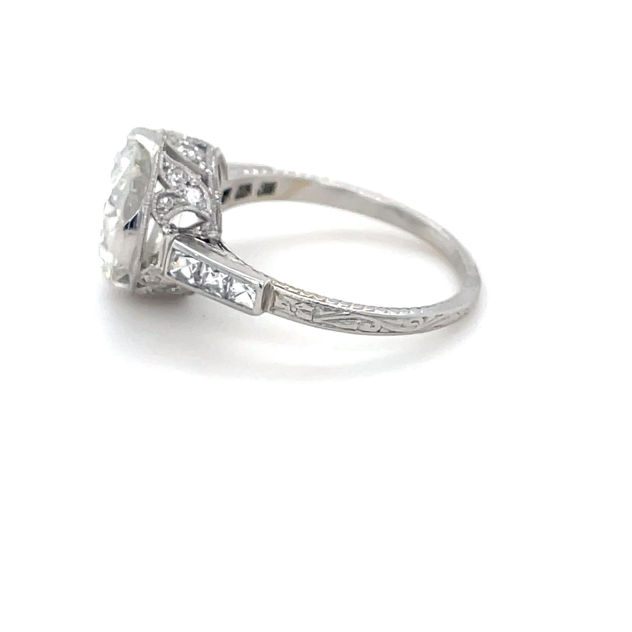 Art Deco, GIA Certified 3.31 Carat Old European Cut Diamond Engagement Ring 2