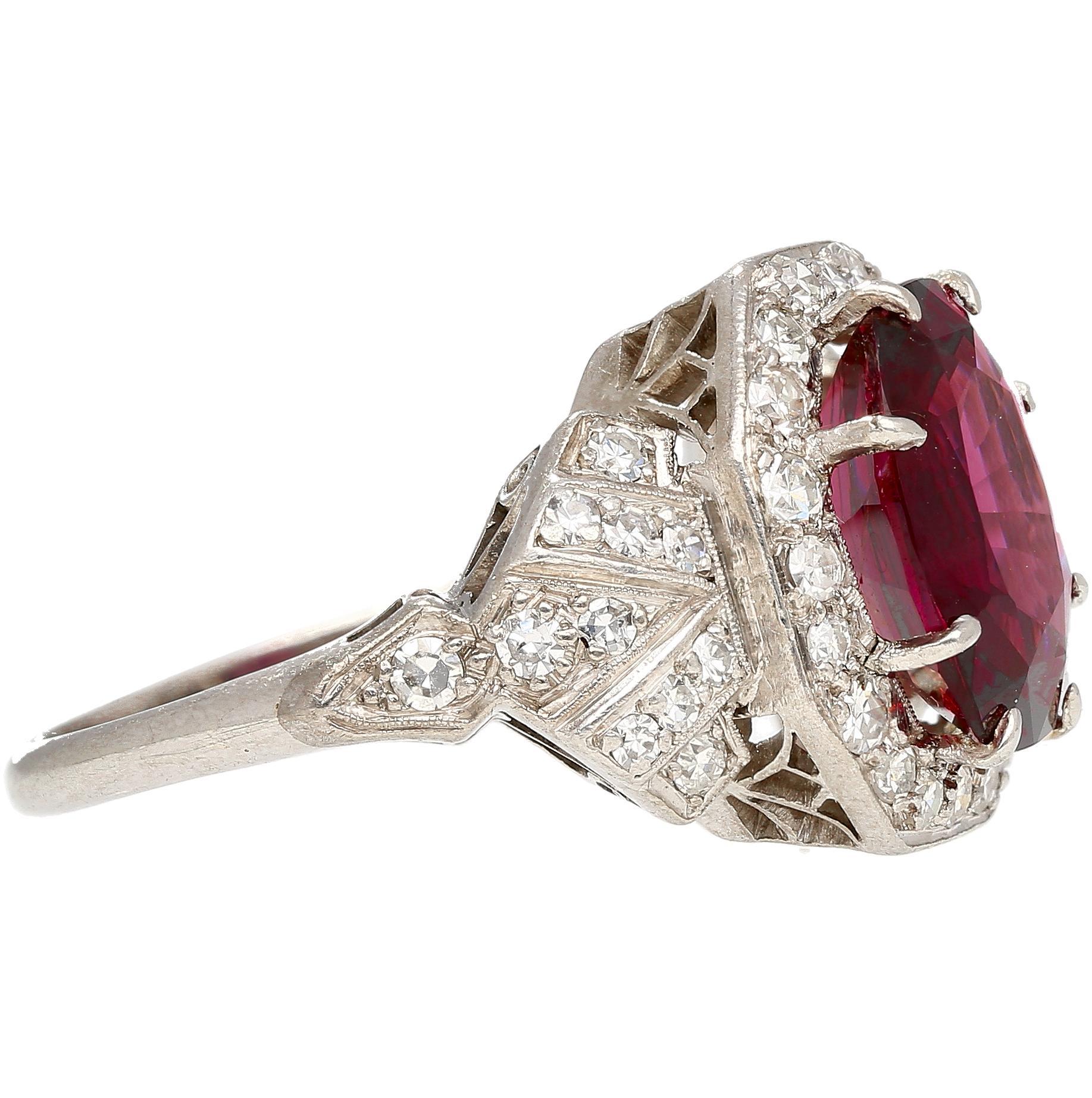 Women's or Men's Art Deco GIA Certified 4.35 Carat No Heat Spinel Vintage Platinum Ring For Sale