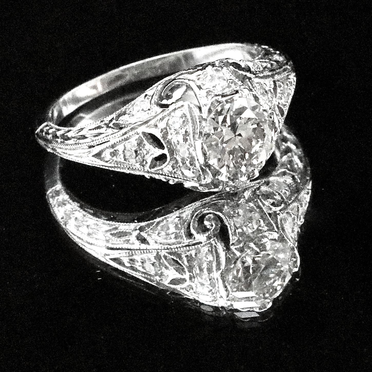 Women's or Men's Art Deco GIA Certified Diamond Platinum Filigree Ring