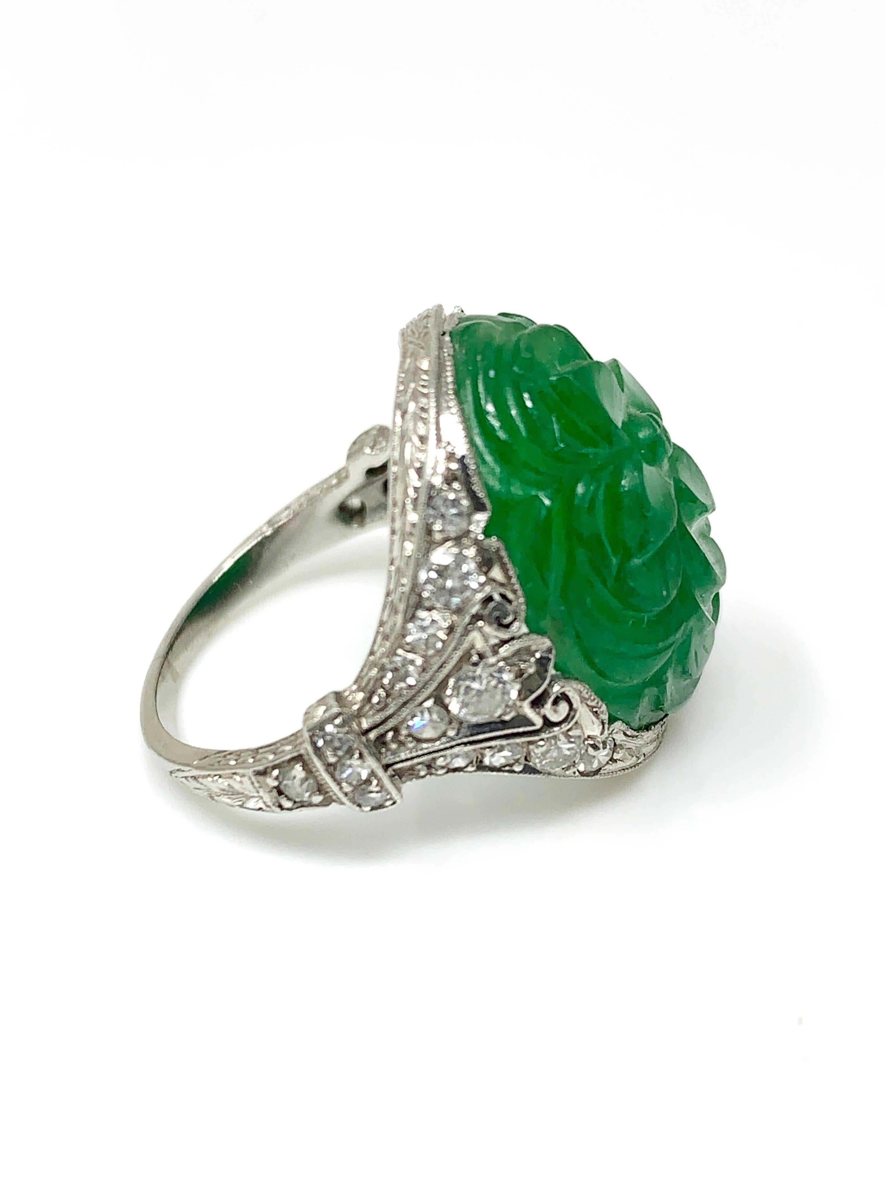 Art Deco GIA Certified Oval Carved Jade and Diamond Ring in Platinum In Excellent Condition For Sale In New York, NY
