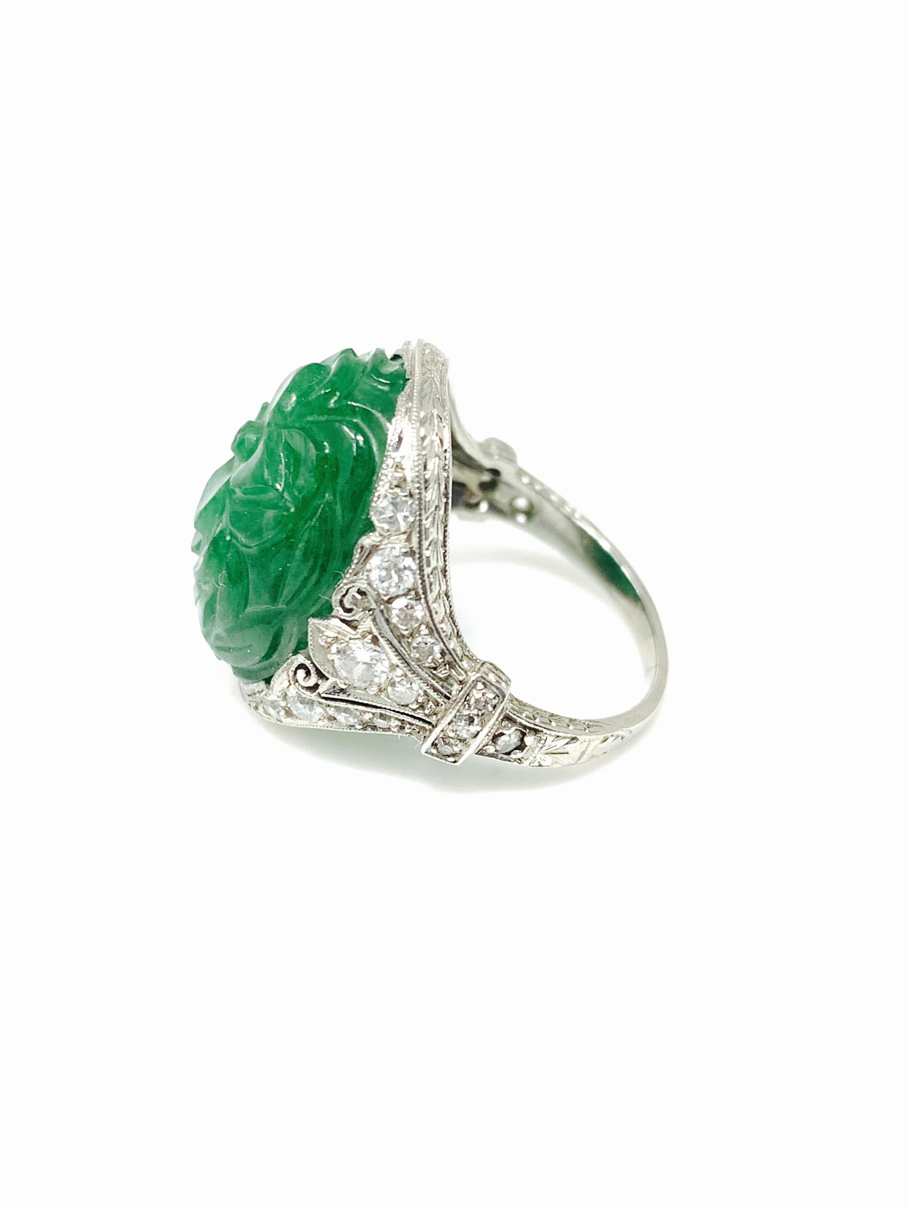 Art Deco GIA Certified Oval Carved Jade and Diamond Ring in Platinum For Sale 1