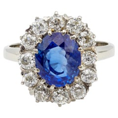Anello a grappolo in oro bianco 14k Art Deco GIA Ceylon No Heat Sapphire and Diamond