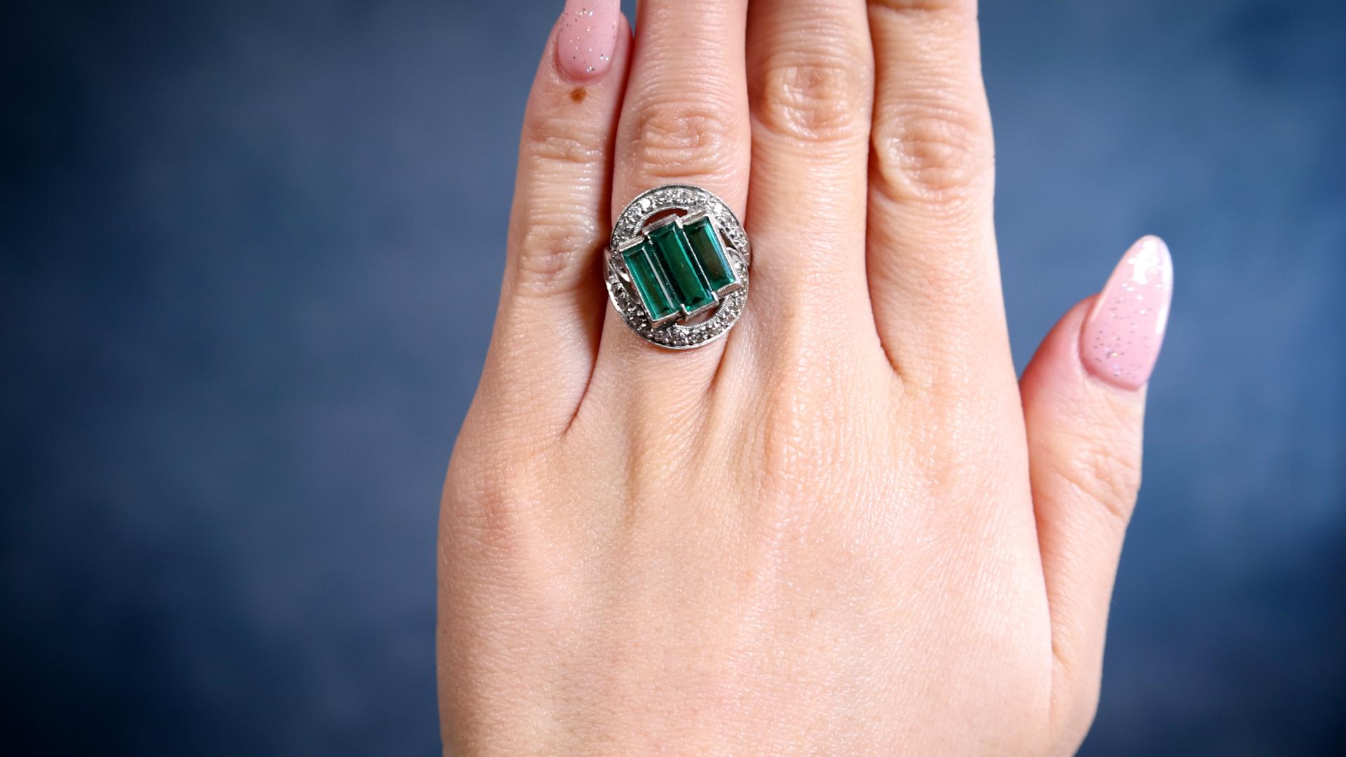 Single Cut Art Deco GIA Colombian No Oil Emerald and Diamond Platinum Ring For Sale