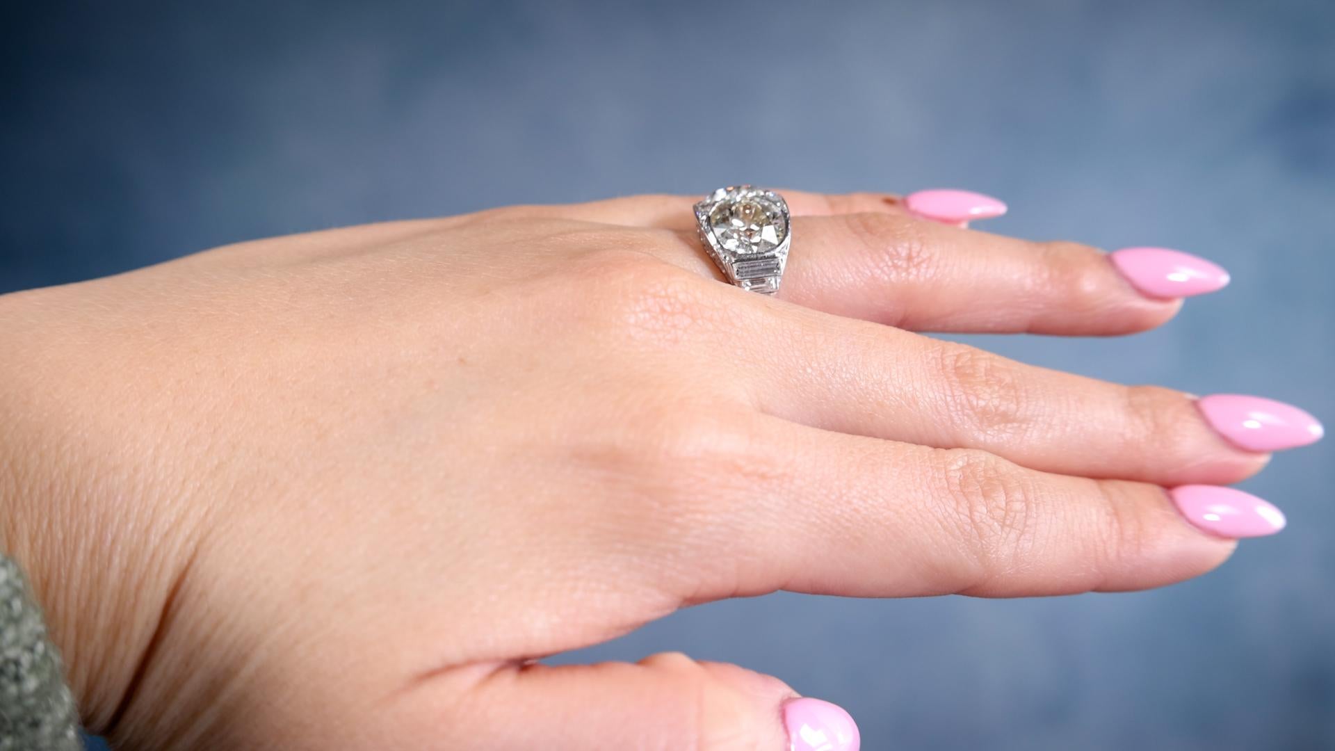 Art Deco GIA Diamond Platinum Toi et Moi Ring In Good Condition For Sale In Beverly Hills, CA