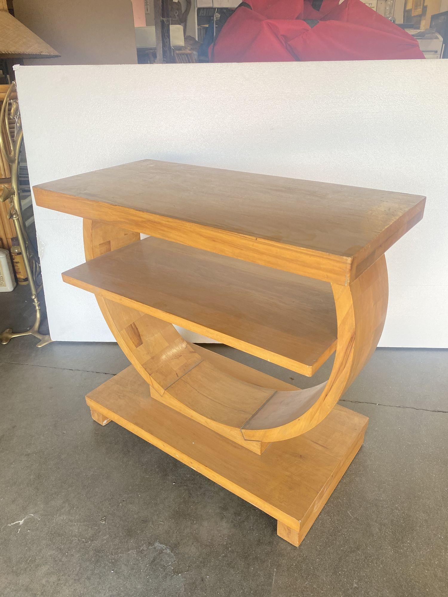 Table d'appoint géométrique Gilbert Rohde pour Brown Saltman en vente 4