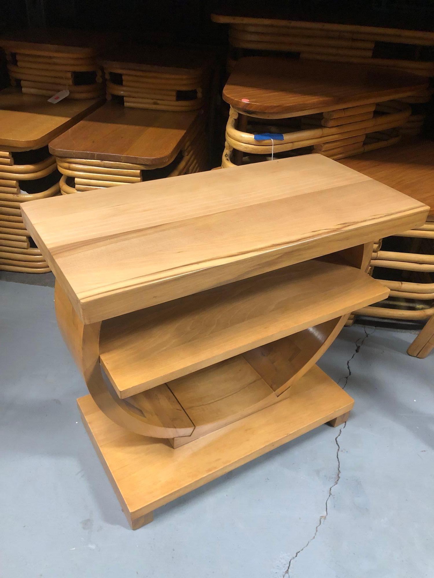 Milieu du XXe siècle Table d'appoint géométrique Gilbert Rohde pour Brown Saltman en vente