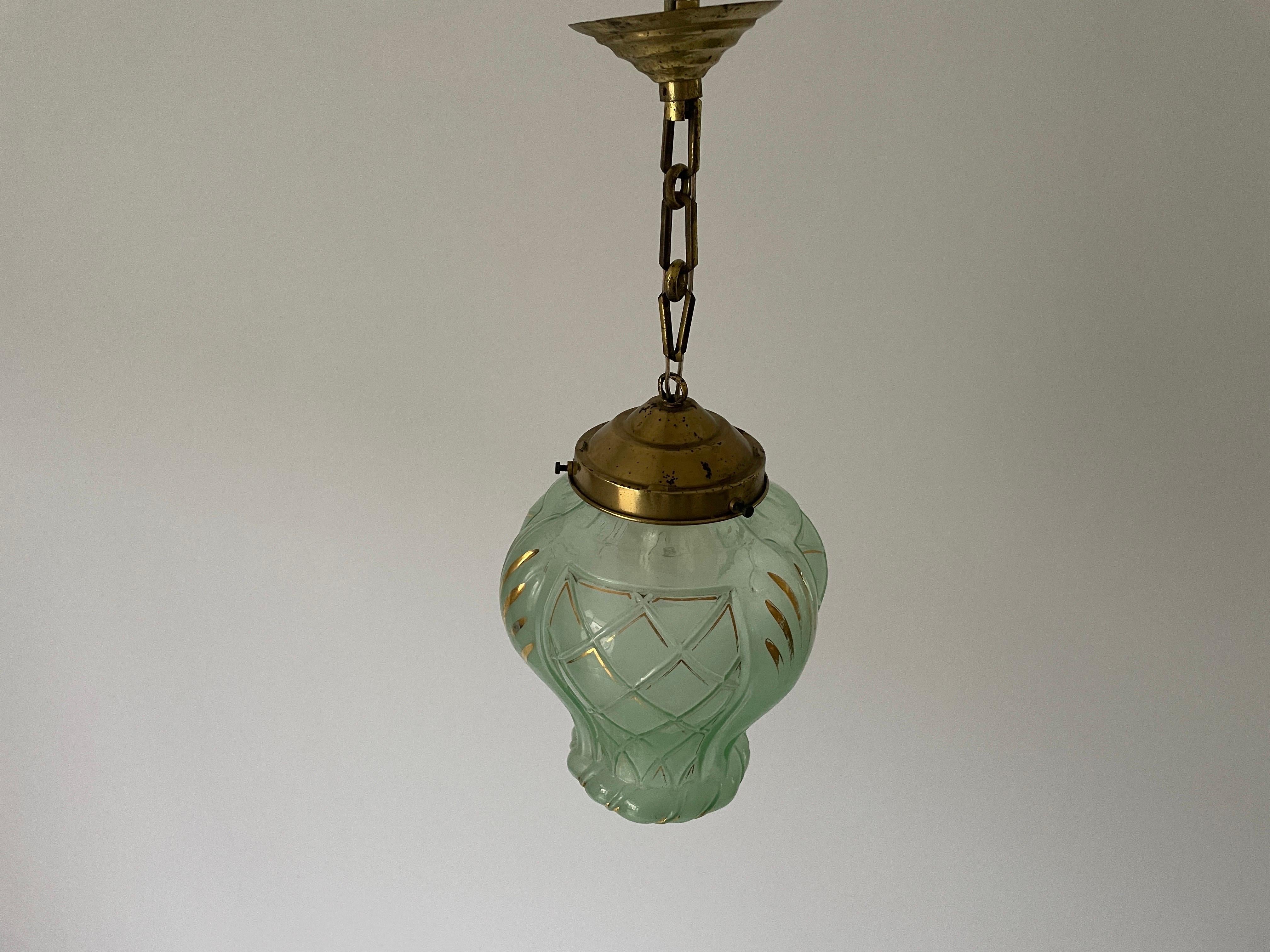 Ottone Lampada da soffitto in vetro verde dorato Art Deco, anni '40, Francia in vendita