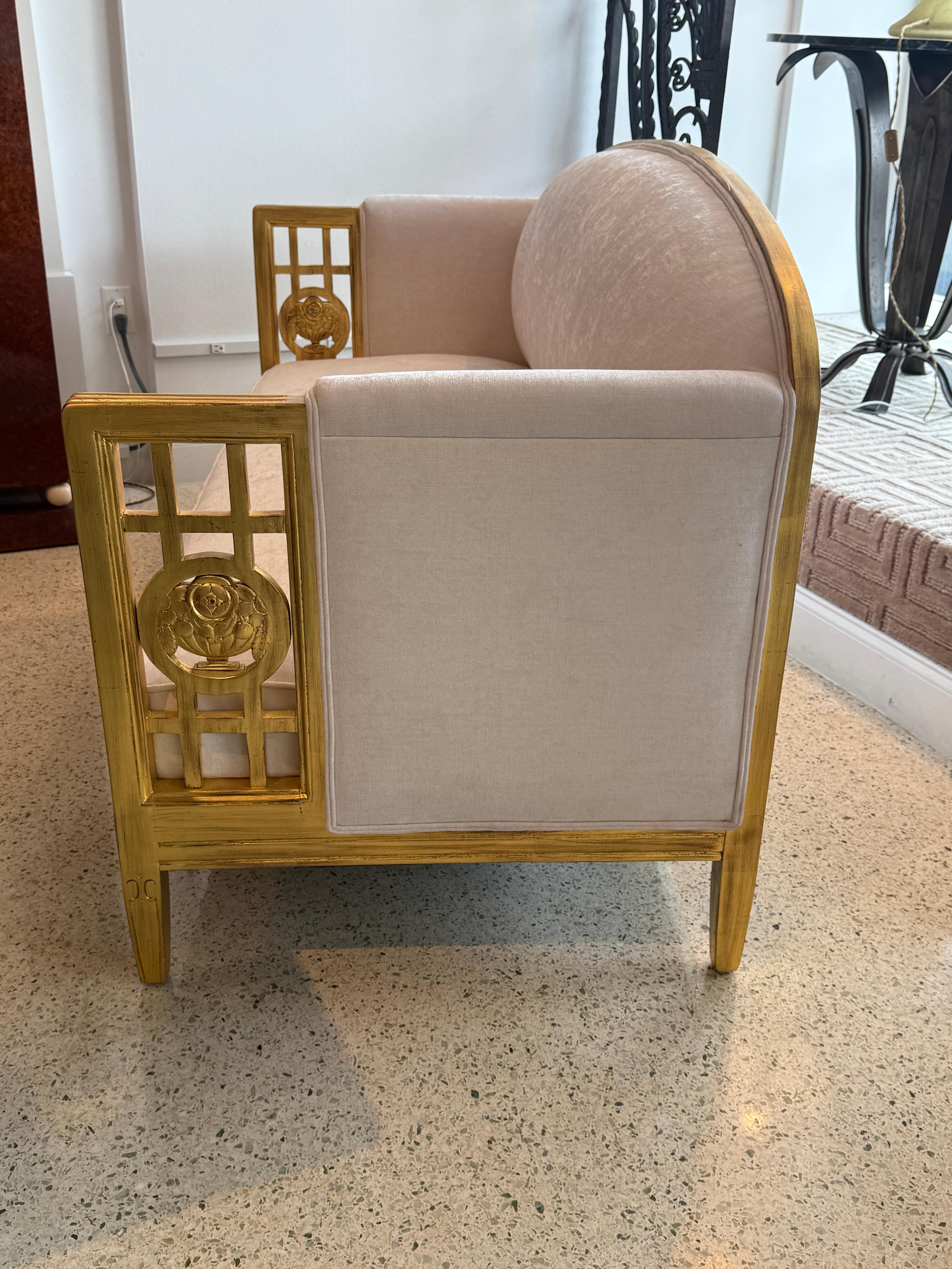 Art Deco Vergoldetes Sofa von Paul Follot (Französisch) im Angebot