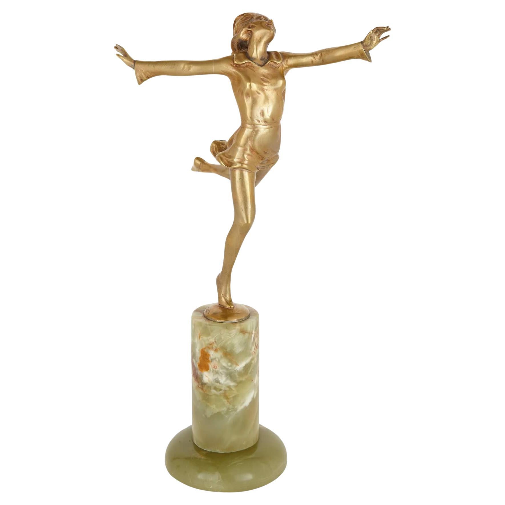Vergoldete Bronze- und Onyxfigur einer Tänzerin im Art déco-Stil von Lorenzl im Angebot