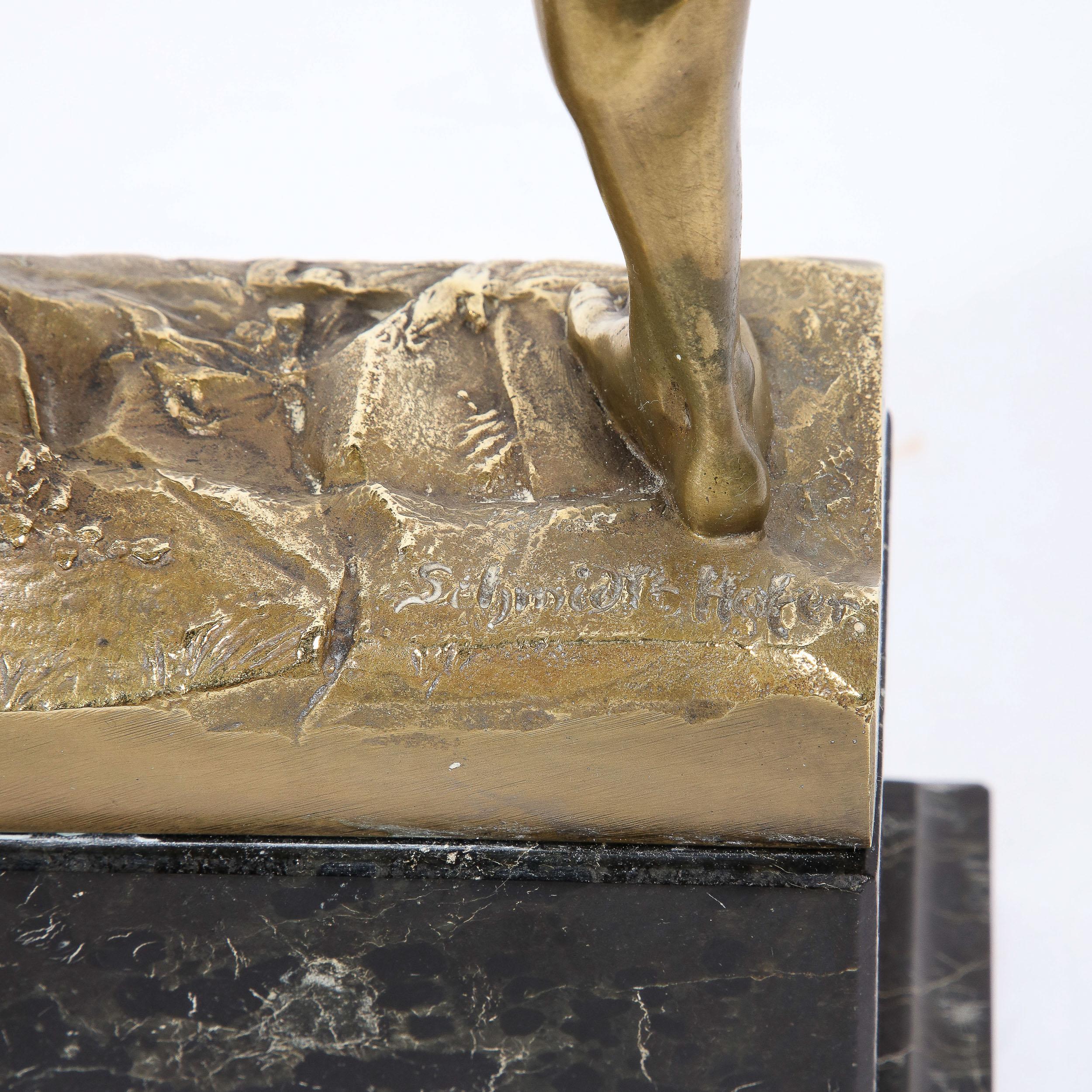 Bogenschütze aus vergoldeter Bronze im Art déco-Stil auf schwarzem Marmorsockel von Otto Schmidt-Hofer im Angebot 4