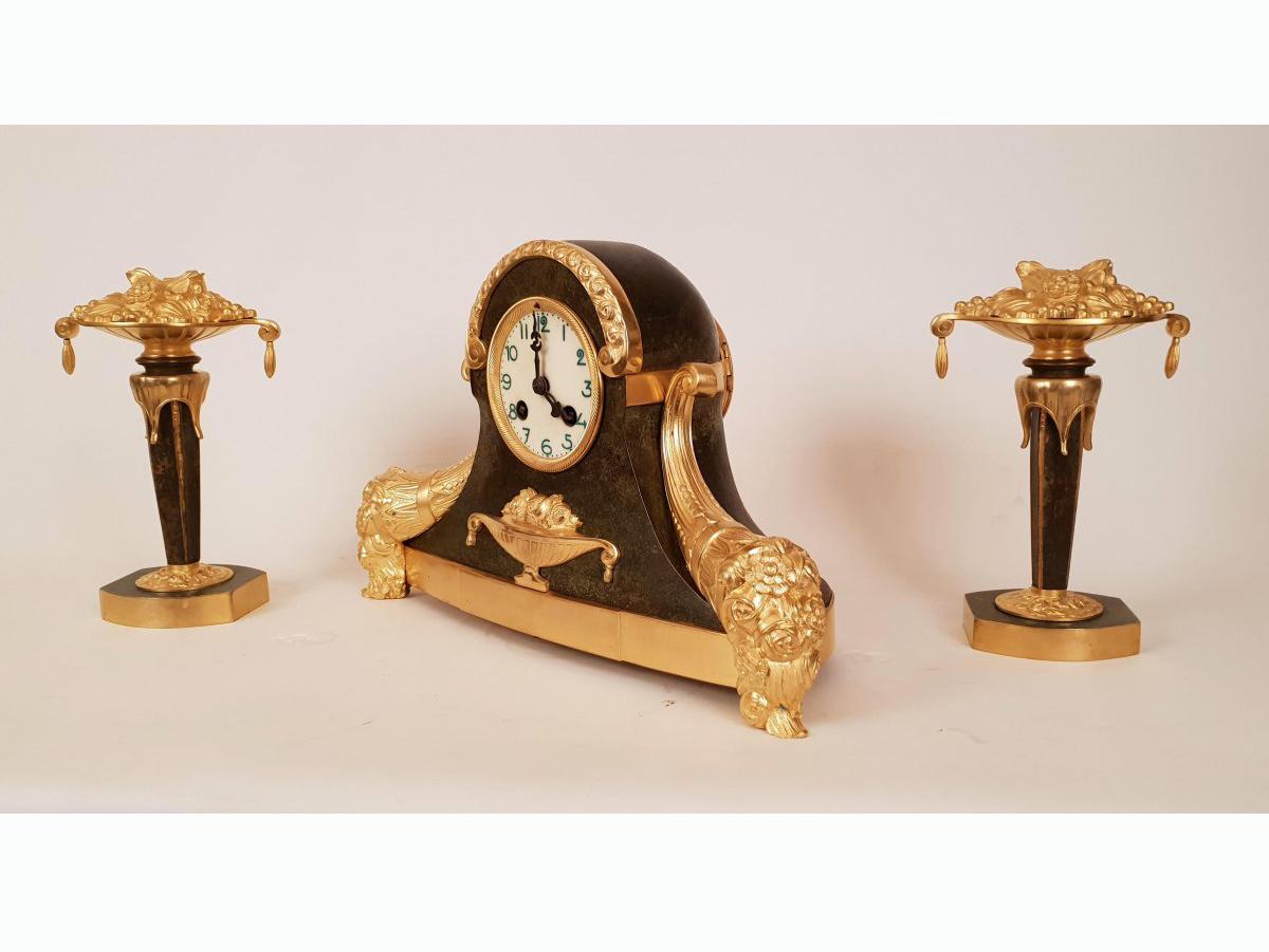 Art Deco Gilt Bronze Clock and Consoles Set, 1920s For Sale 5