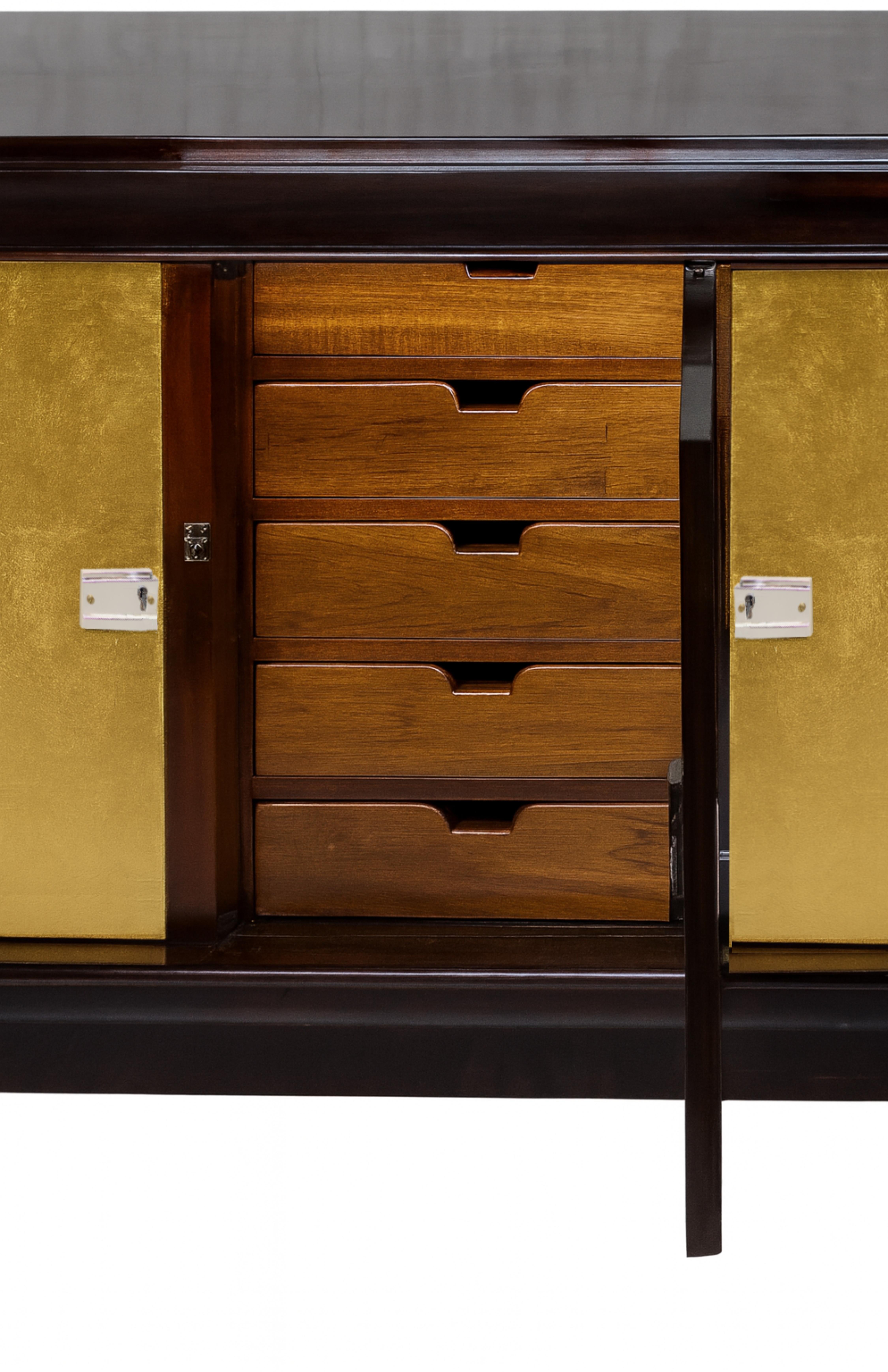 Credenza Art Decó de nogal dorado, Siglo XX en venta 2