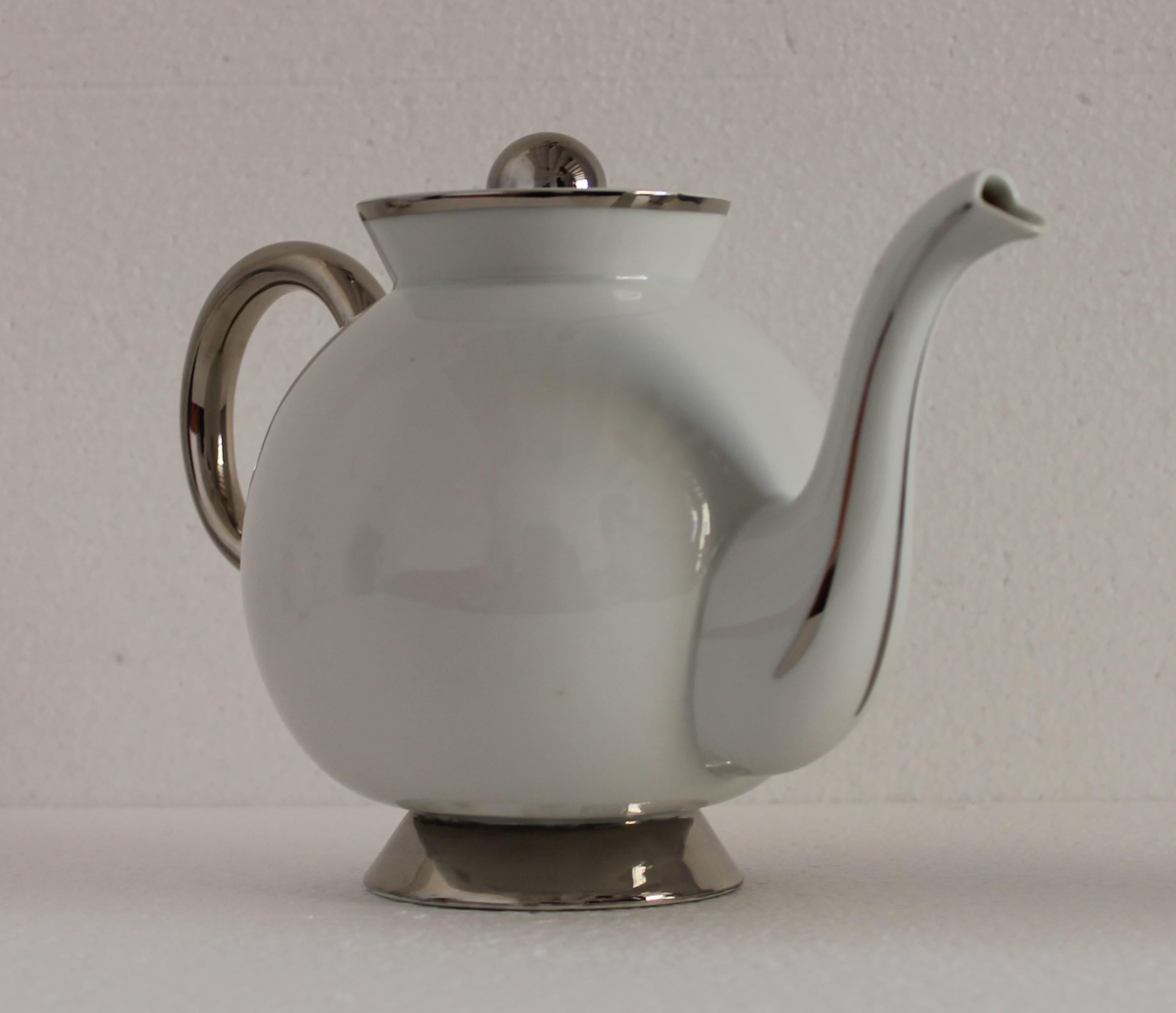 Italian Art Deco Gio Ponti for Richard Ginori White Porcelain Tea Set, Italy 1932