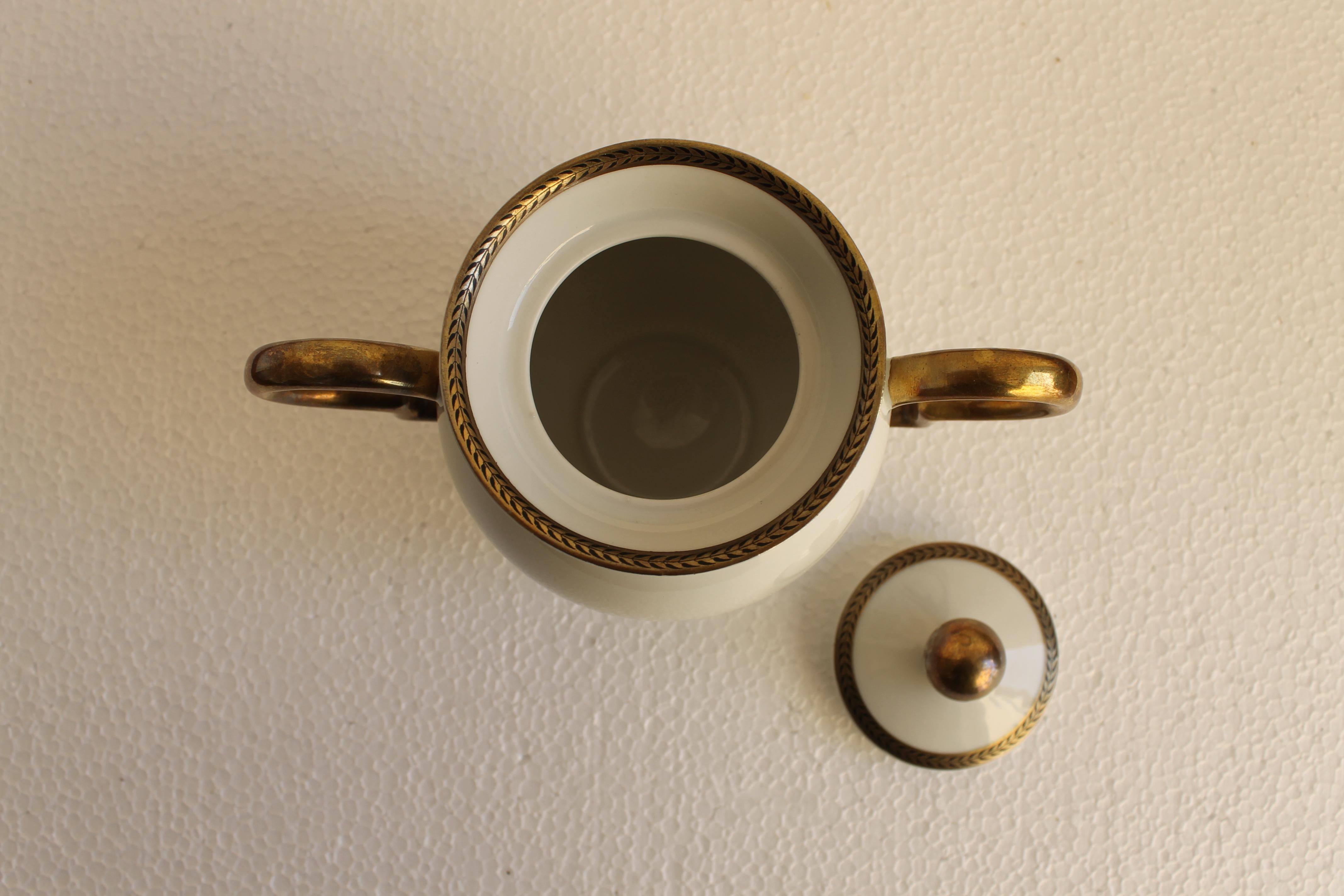 Art Deco Gio Ponti Richard Ginori Withe Porcelain Coffee Set, Italy 1933 In Good Condition In Sacile, PN
