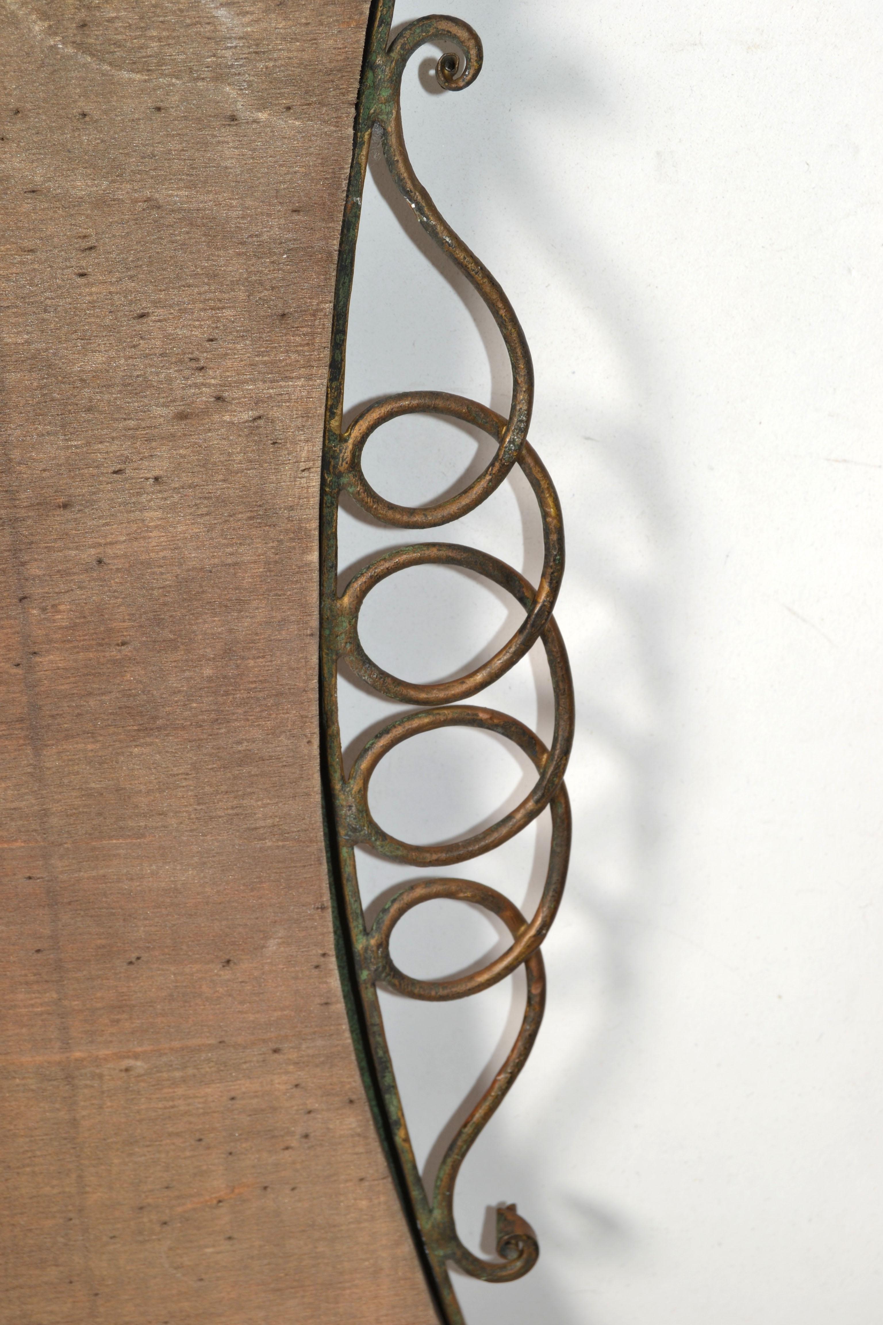 Miroir décoré de vagues en laiton Art Déco Gio Ponti Italie 1940 similaire Buffa en vente 2