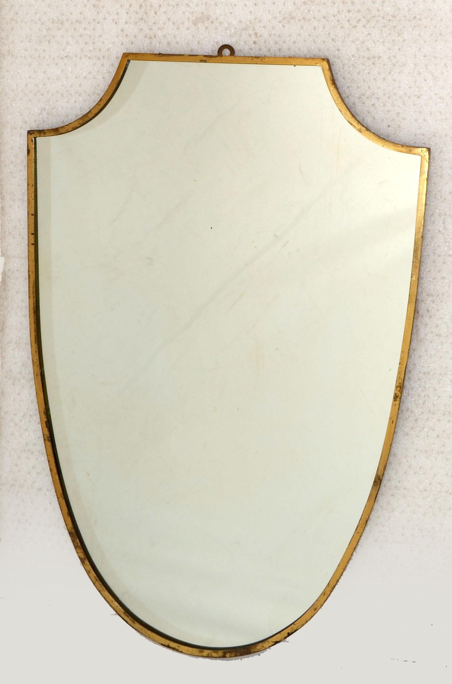 Miroir mural en bois et laiton de style Gio Ponti, attribué à Buffa, Italie Bon état - En vente à Miami, FL