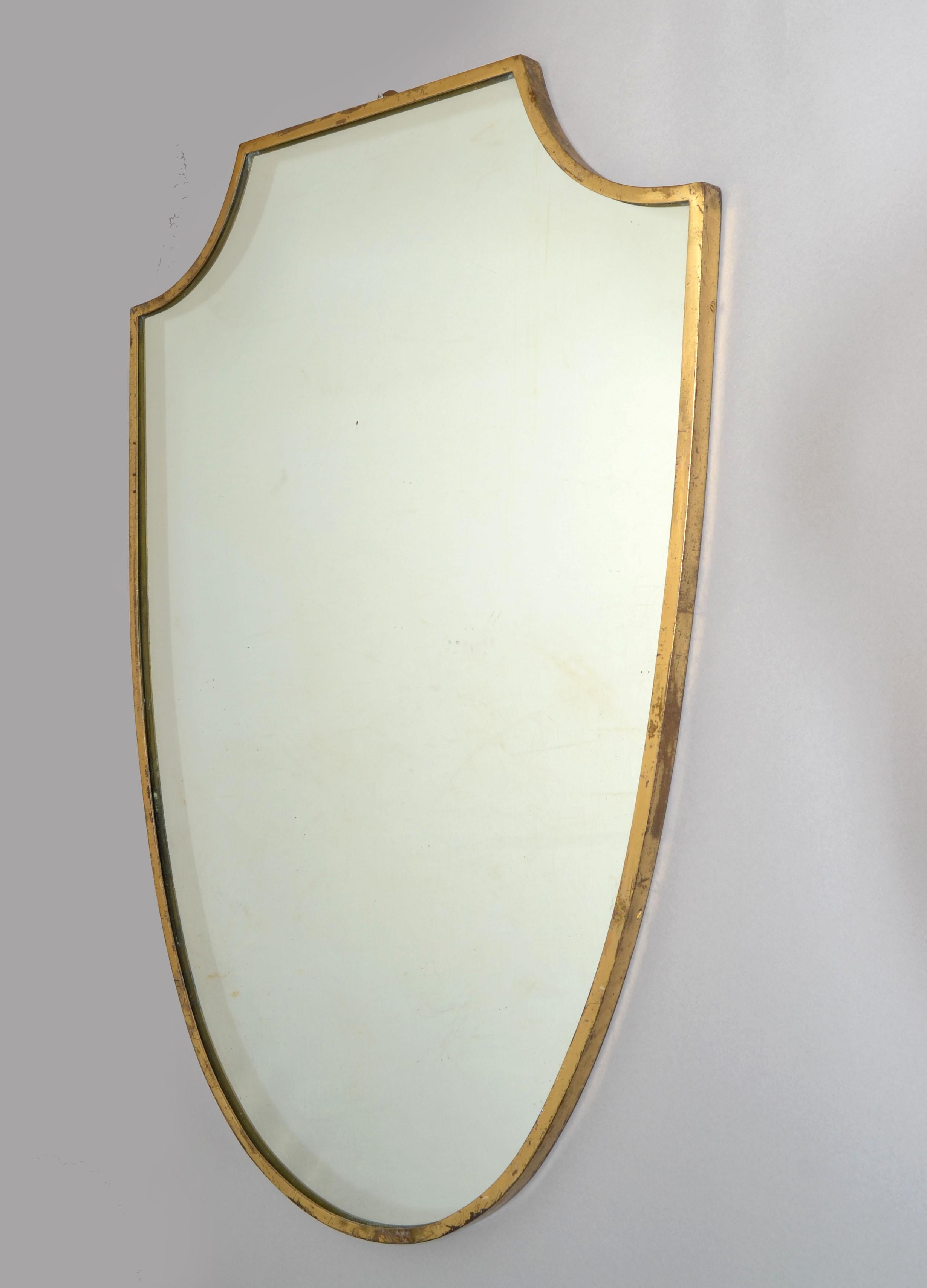 Laiton Miroir mural en bois et laiton de style Gio Ponti, attribué à Buffa, Italie en vente