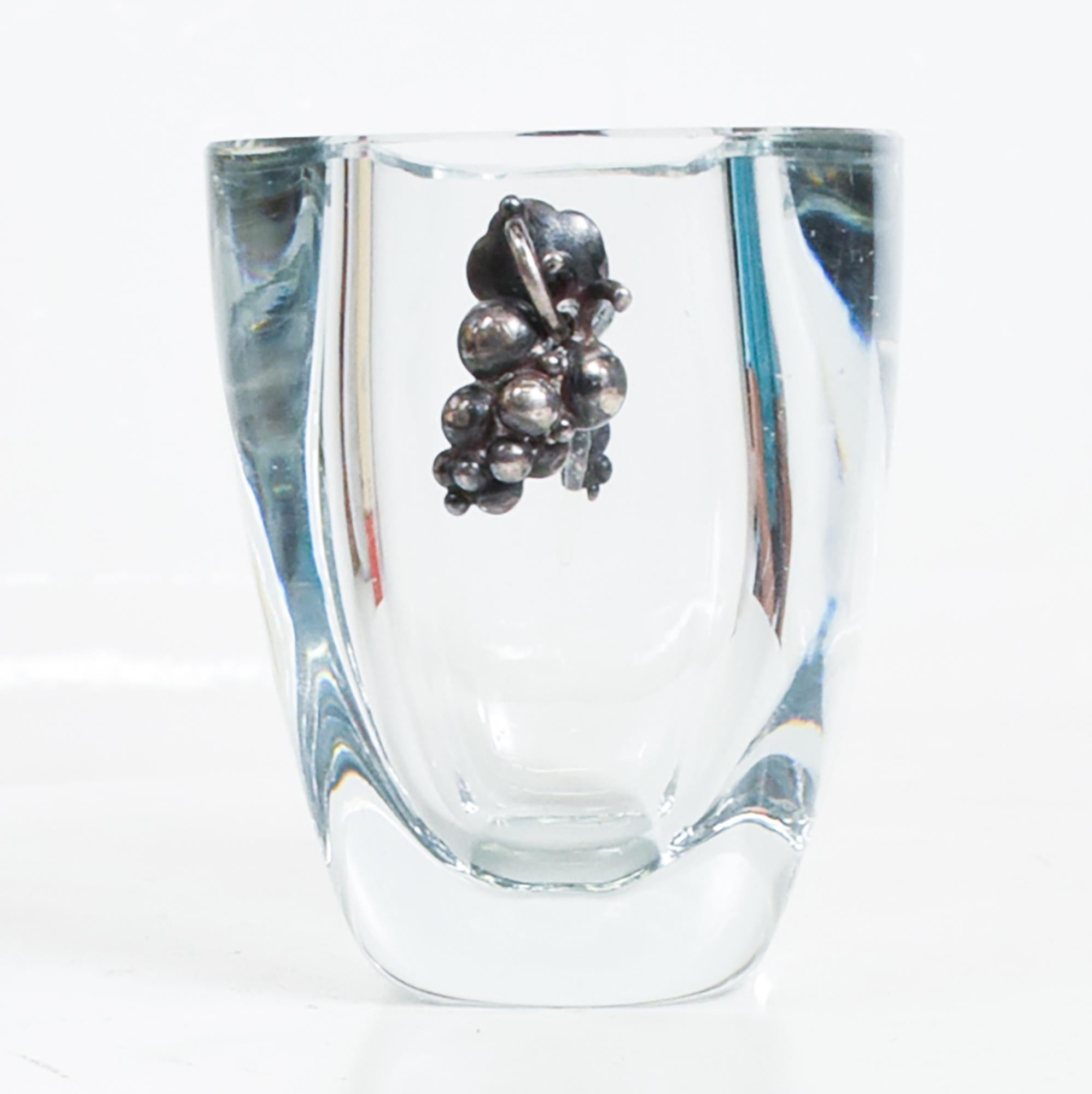 Mid-20th Century Art Deco Glamour Strombergshyttan Swedish Glass Vase Silver Grape Cluster, 1960s