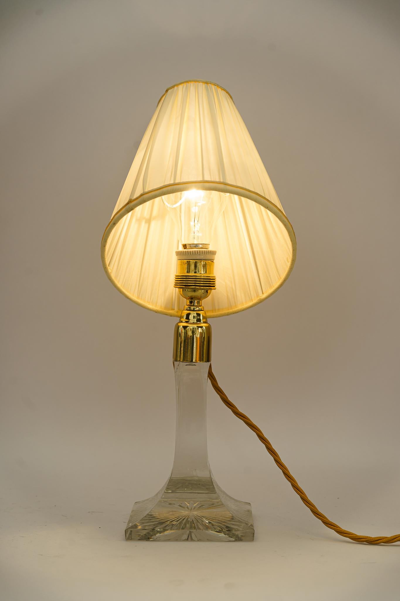 Art Deco Glastischlampe mit Stoffschirm Wien um 1920 im Angebot 9