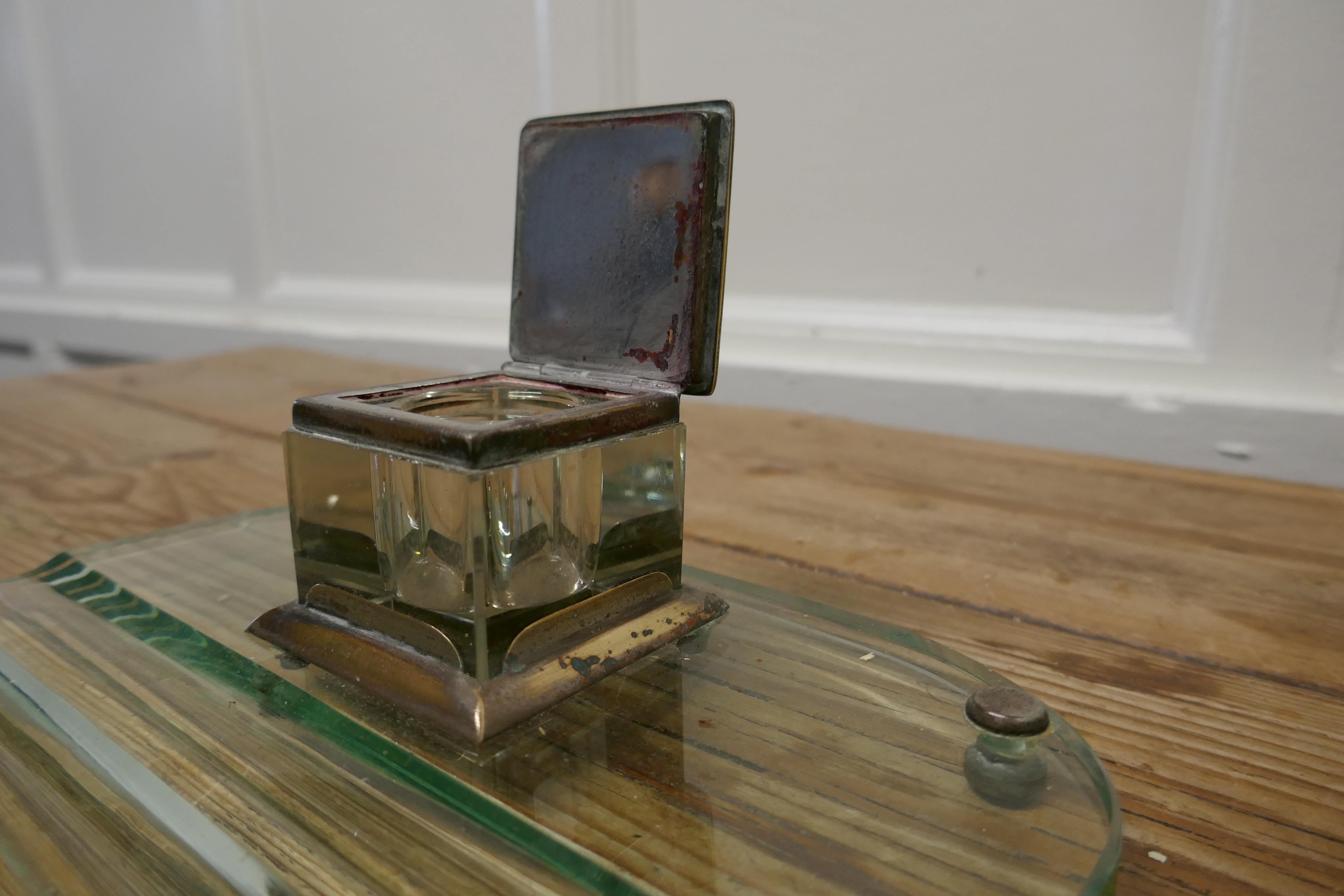 Art Deco Glass and Brass Desk Inkwell with Pen Rest In Good Condition For Sale In Chillerton, Isle of Wight