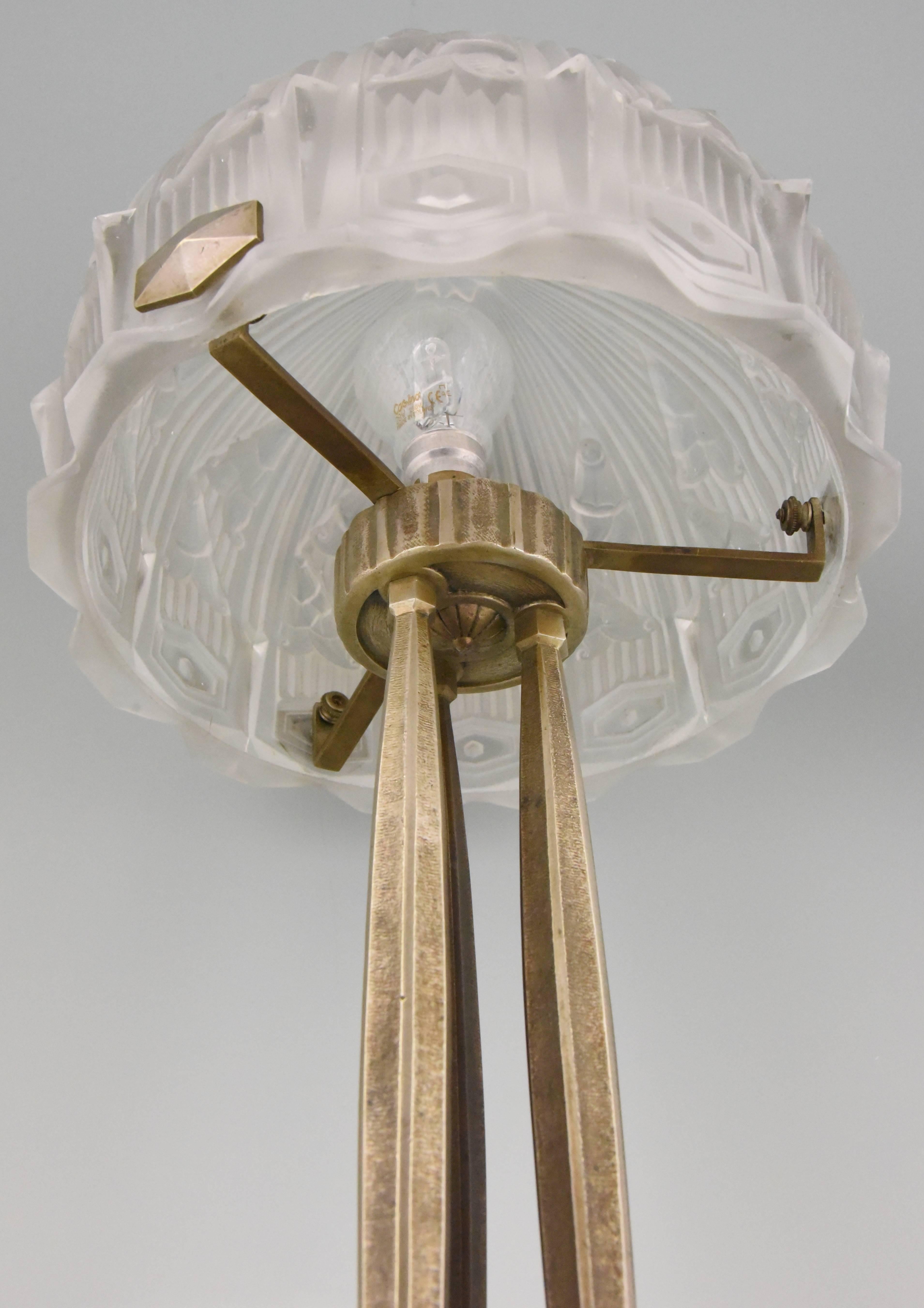 Art Deco Glass and Bronze Desk or Table Lamp RM, France, 1930 1