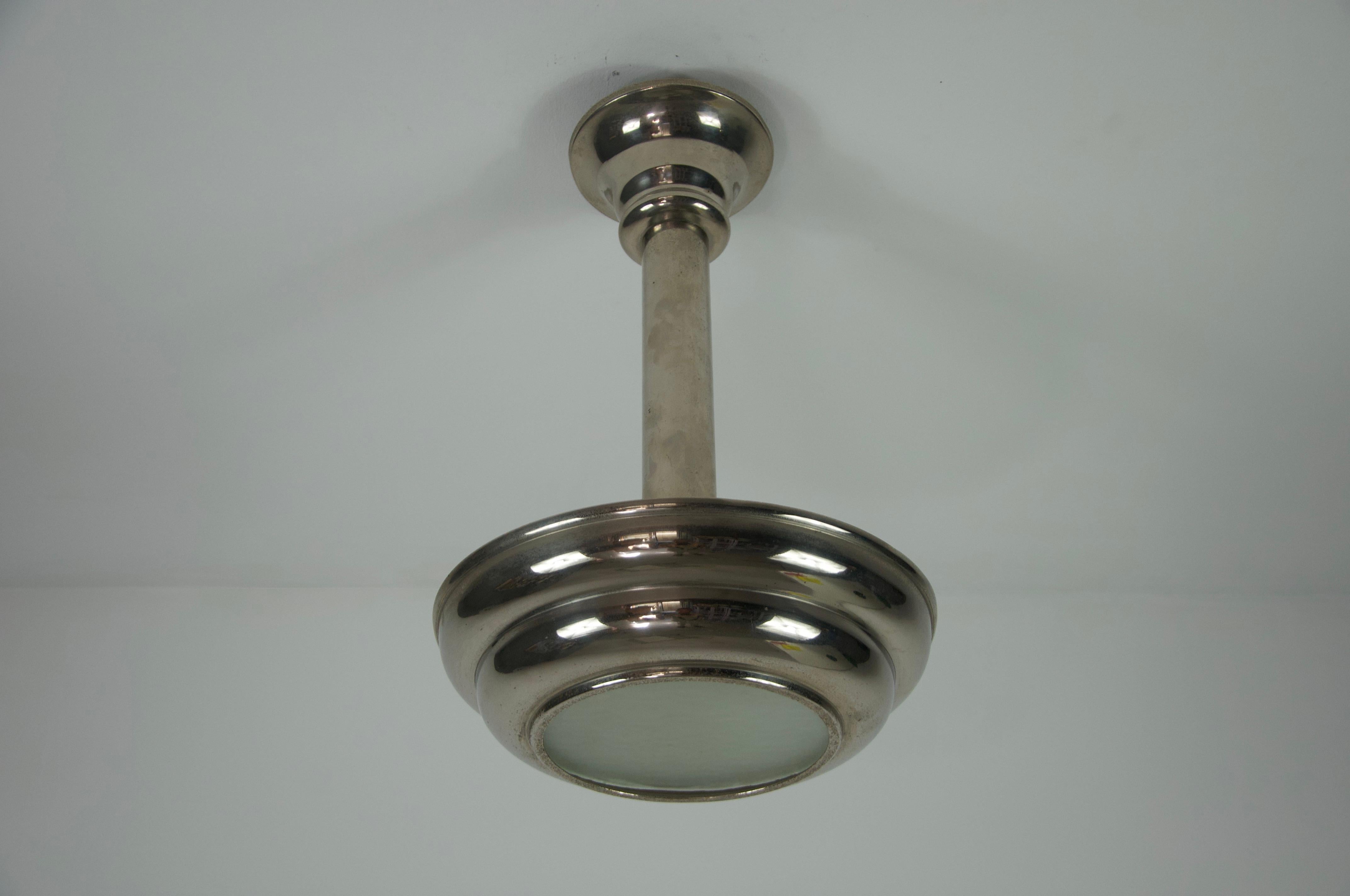 Lámpara de techo Art Decó de cristal y cromo, años 30, Francia en venta 4