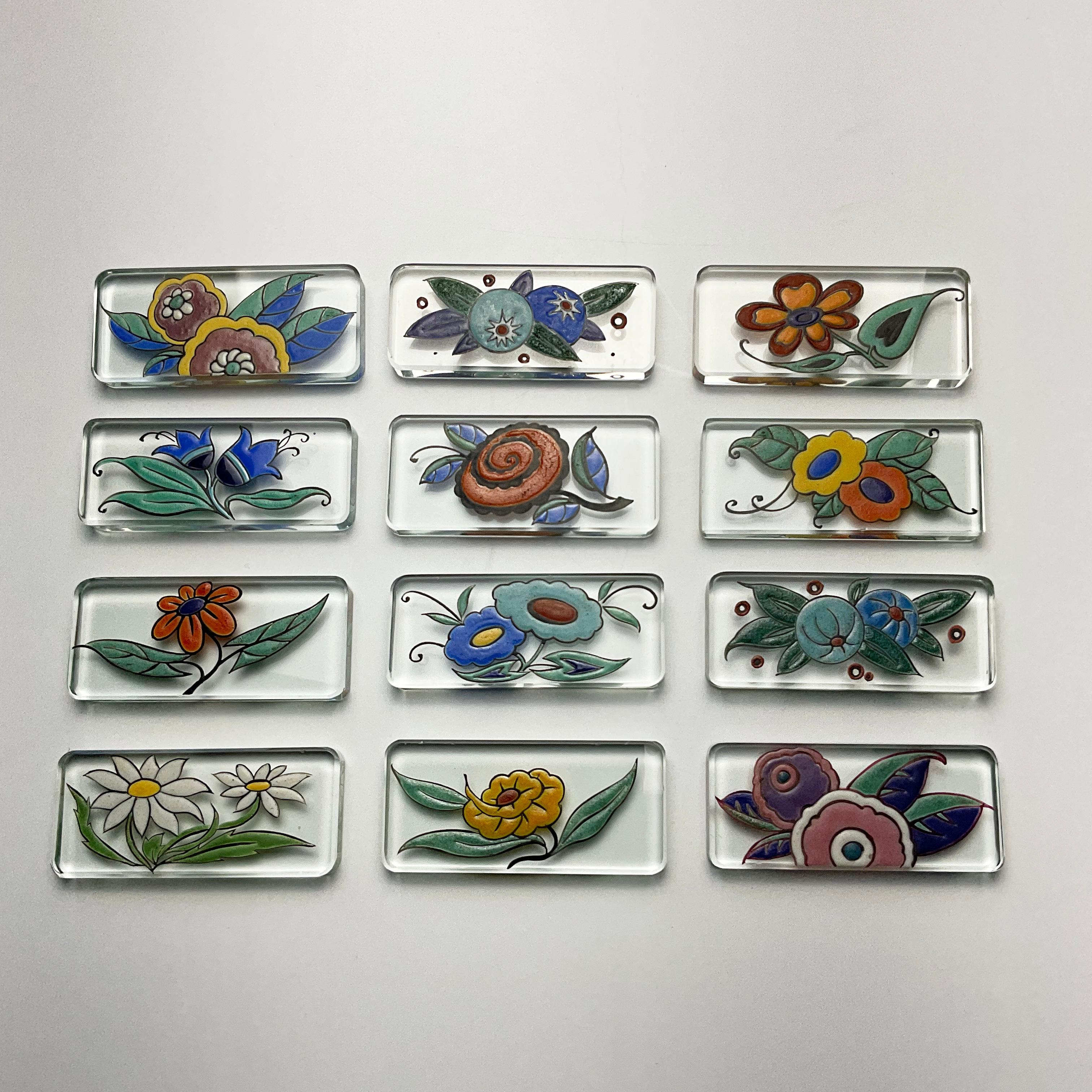 Art Deco Glass and Enamel Knife Rests for Maison Delvaux Paris France 1925 In Good Condition For Sale In London, GB